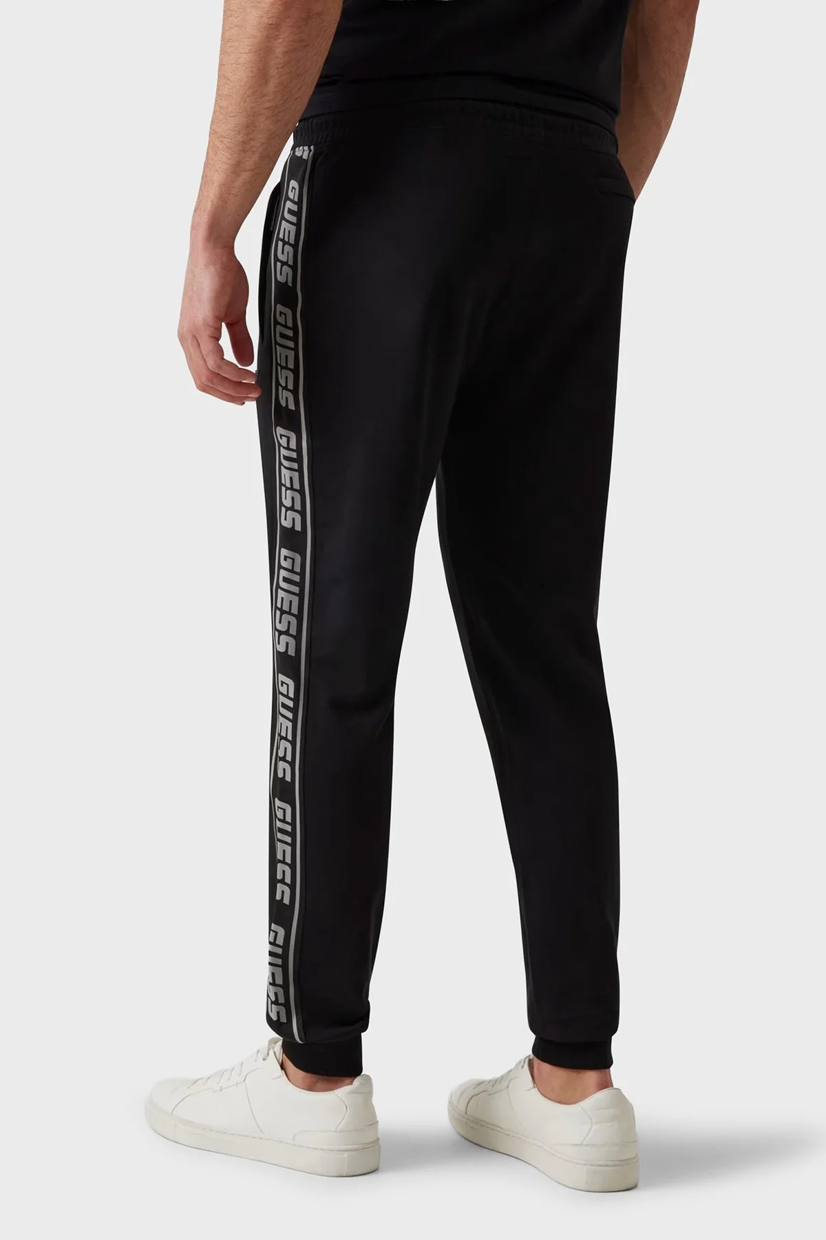 Guess New Arlo Pamuklu Regular Fit Logolu Şerit Detaylı Z2YB19K6ZS1 Erkek Pantolon Z2YB19 K6ZS1 JBLK SİYAH - 3