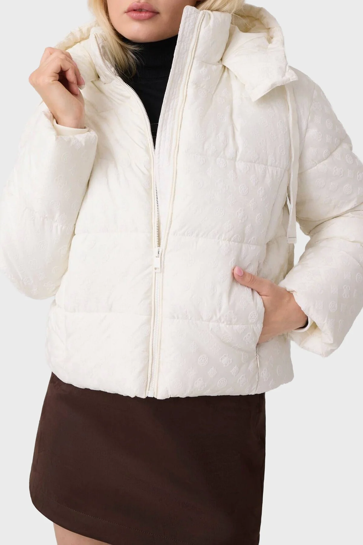 Guess New Daisy Suya Dayanıklı 4G Logolu Kapüşonlu W6BL56W4195 Kadın Mont W6BL56 W4195 G012 Beyaz - 1