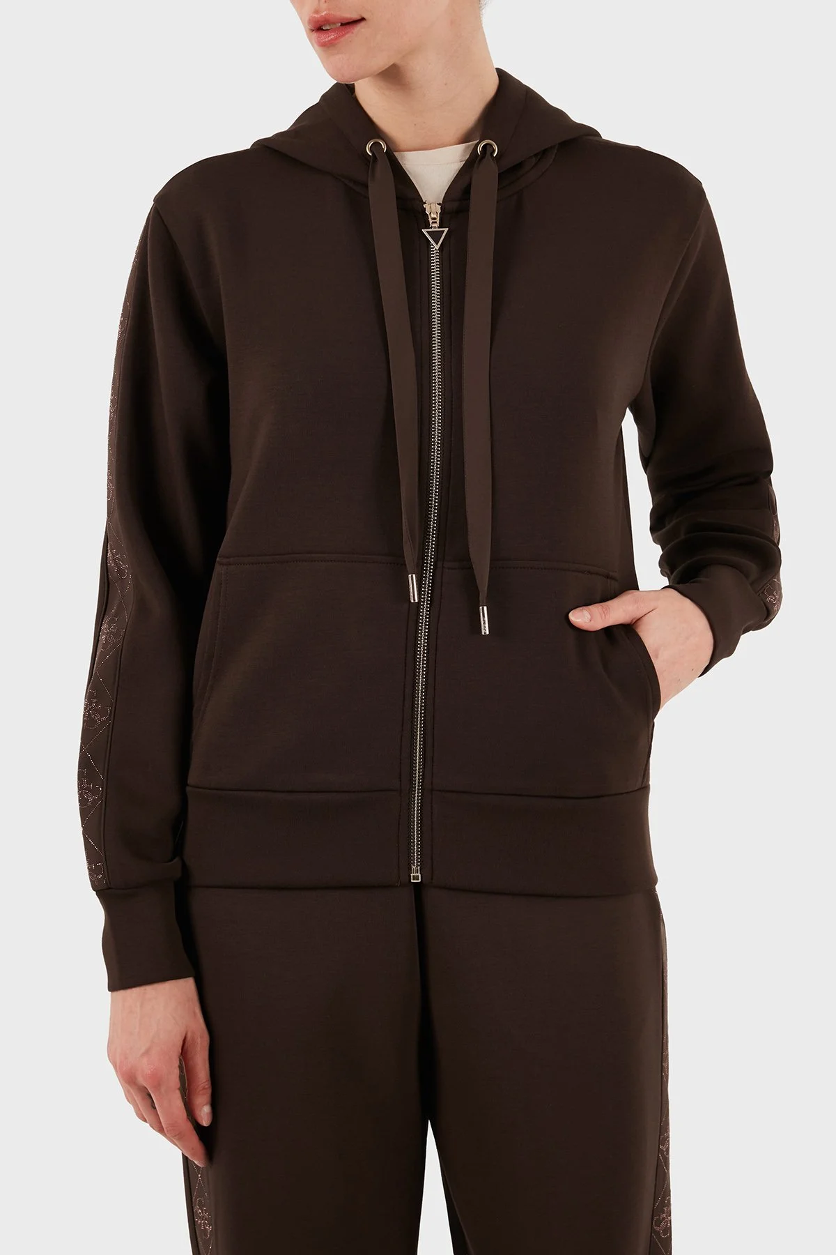 Guess New Hooded Regular Fit Kapüşonlu Yaka Logolu Fermuarlı W5YQ05KBYE2 Bayan Sweat W5YQ05 KBYE2 G1EB KAHVE - 4