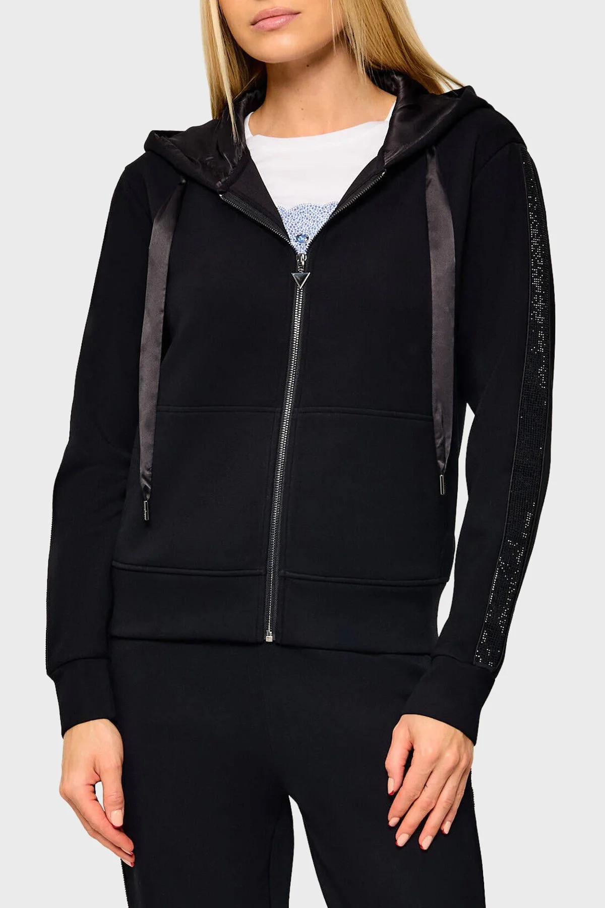 Guess New Hooded Victorie Logolu Kapüşonlu Yaka Fermuarlı Kadın Sweat W6BQ12 K6058 JBLK Siyah - 1