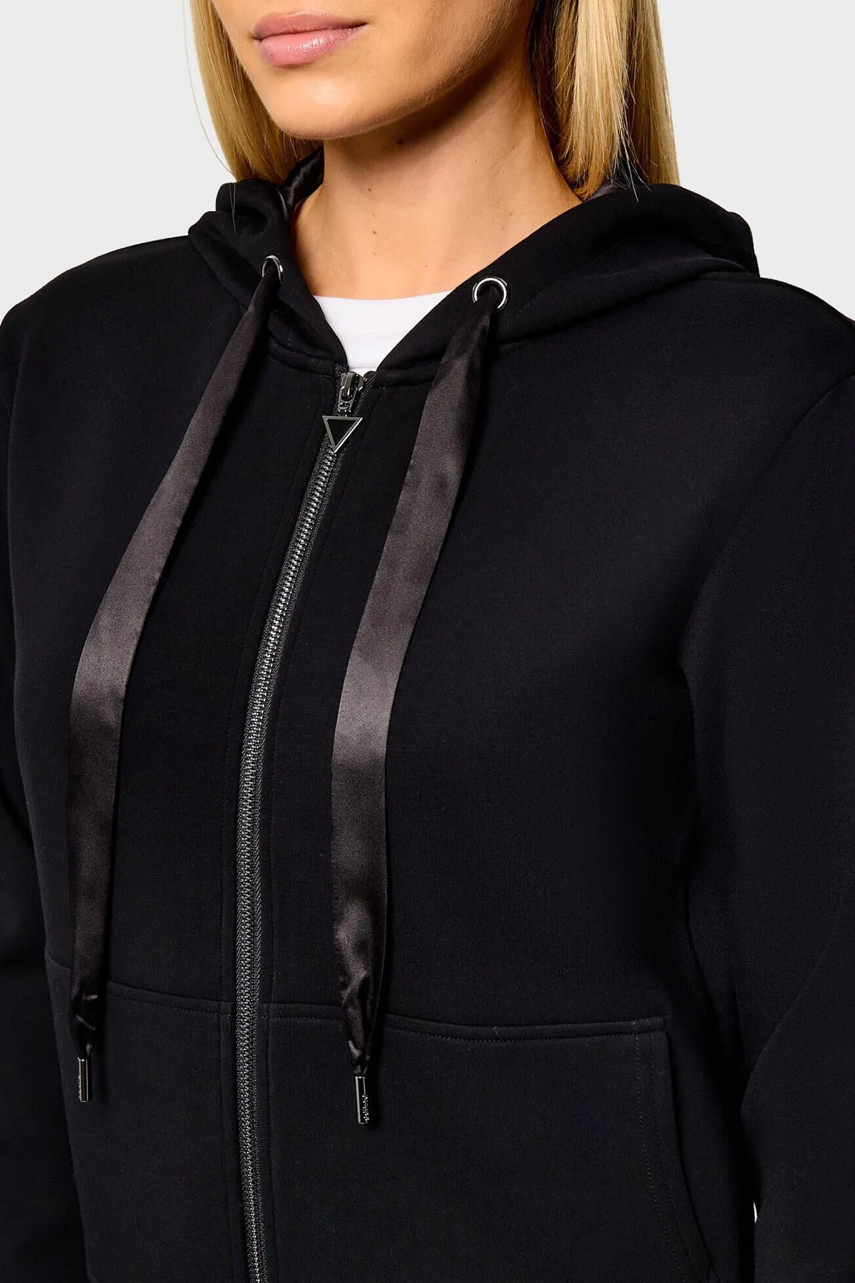 Guess New Hooded Victorie Logolu Kapüşonlu Yaka Fermuarlı Kadın Sweat W6BQ12 K6058 JBLK Siyah - 4