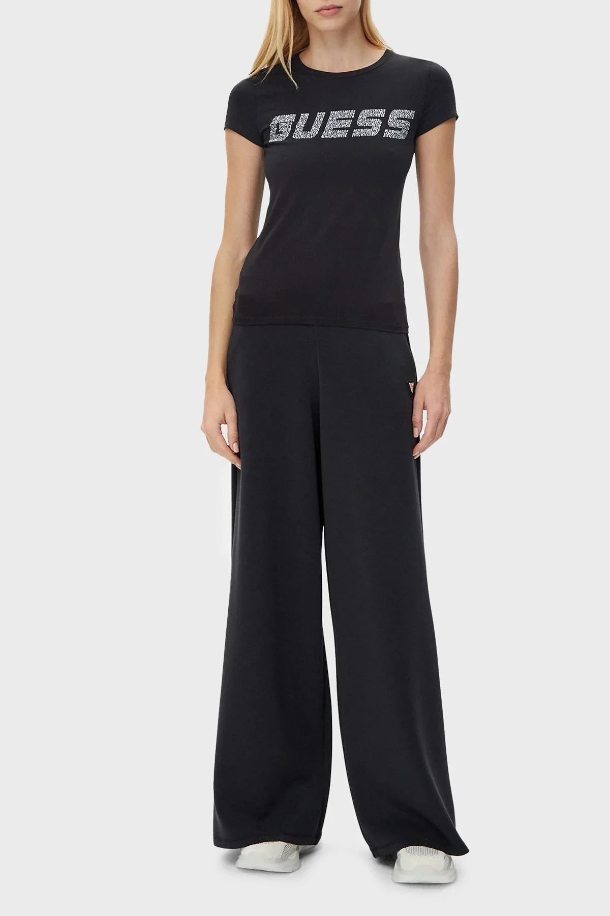 Guess New Kiara Taşlı Streç Pamuklu Regular Fit Bisiklet Yaka V5GI20J1314 Bayan T Shirt V5GI20 J1314 JBLK SİYAH - 7