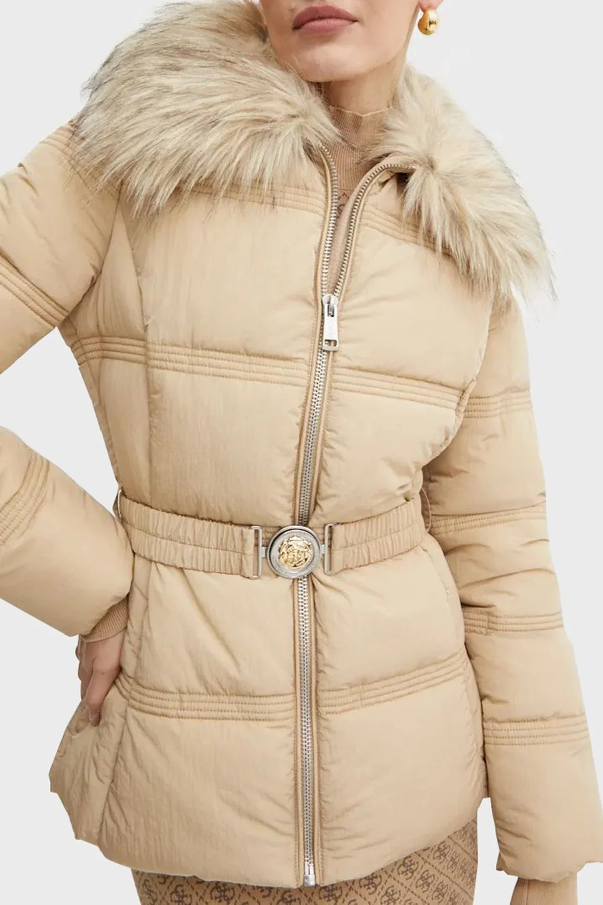 Guess New Marisol Slim Fit Suya Dayanıklı Kürklü Şişme W4BL43WGK22 Bayan Mont W4BL43 WGK22 F14Z BEJ - 14