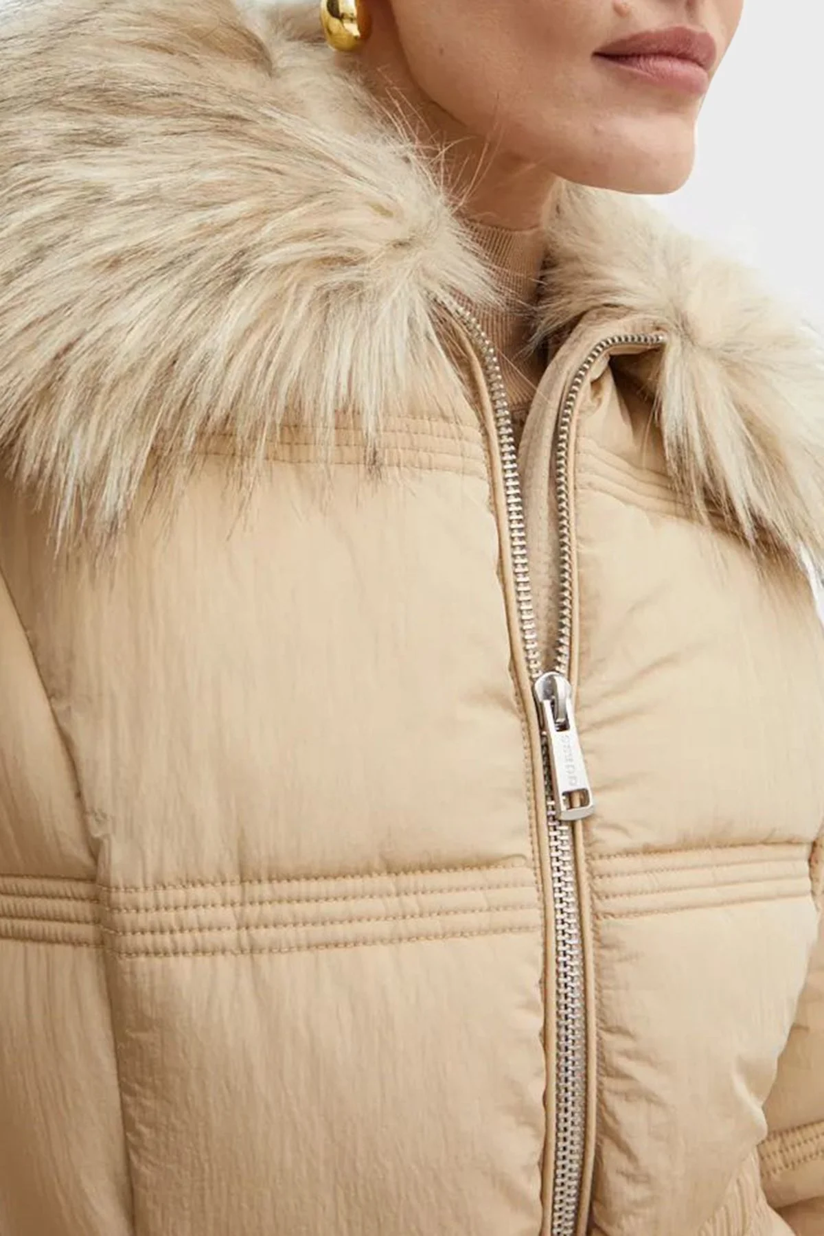 Guess New Marisol Slim Fit Suya Dayanıklı Kürklü Şişme W4BL43WGK22 Bayan Mont W4BL43 WGK22 F14Z BEJ - 15