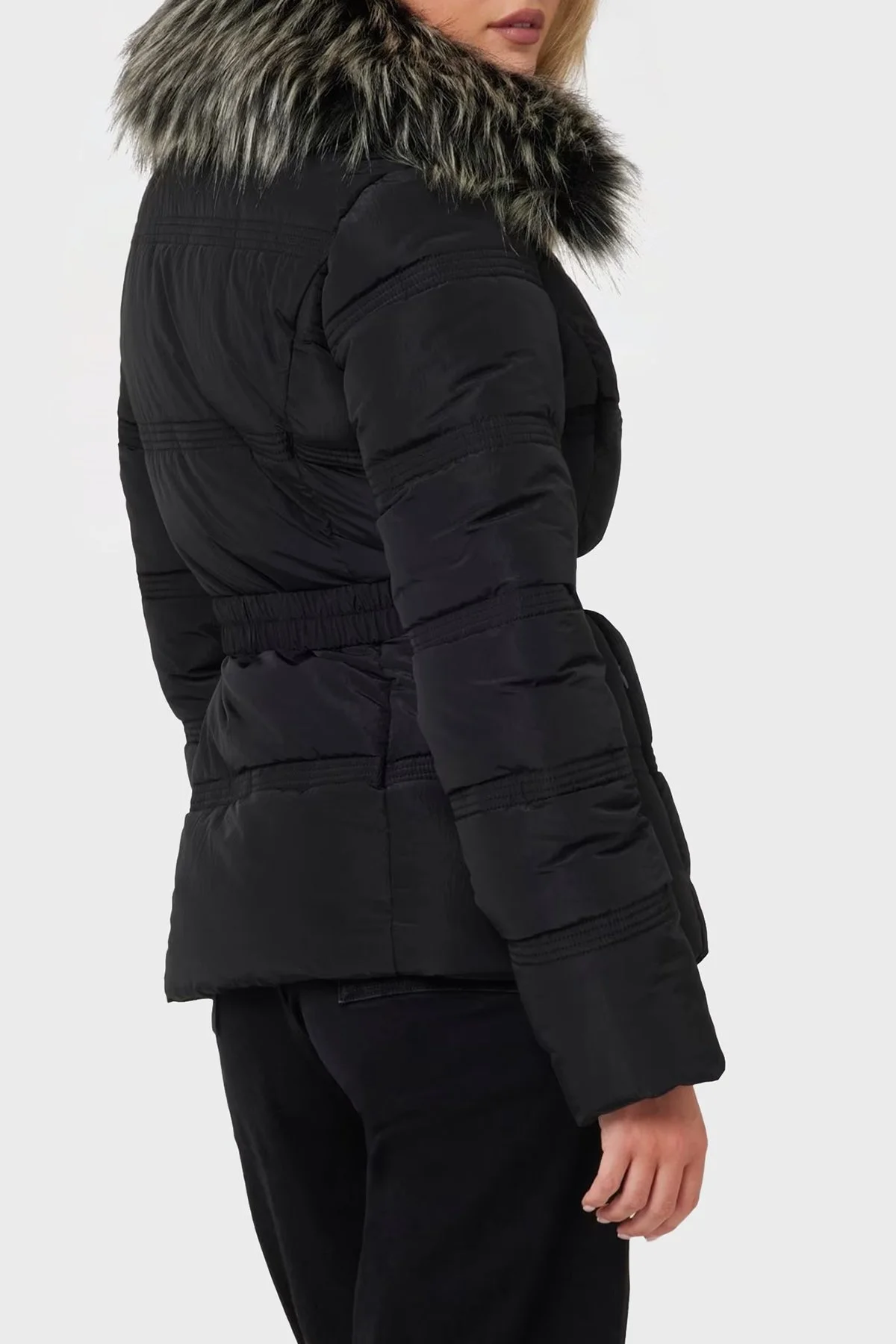 Guess New Marisol Slim Fit Suya Dayanıklı Kürklü Şişme W4BL43WGK22 Bayan Mont W4BL43 WGK22 JBLK SİYAH - 3