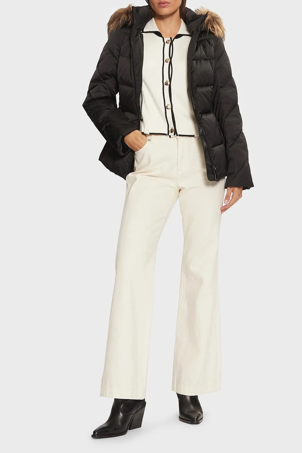 Guess New Olga Regular Fit Çıkarılabilir Kapüşonlu Şişme W4BL53WEX52 Bayan Mont W4BL53 WEX52 JBLK SİYAH - 8