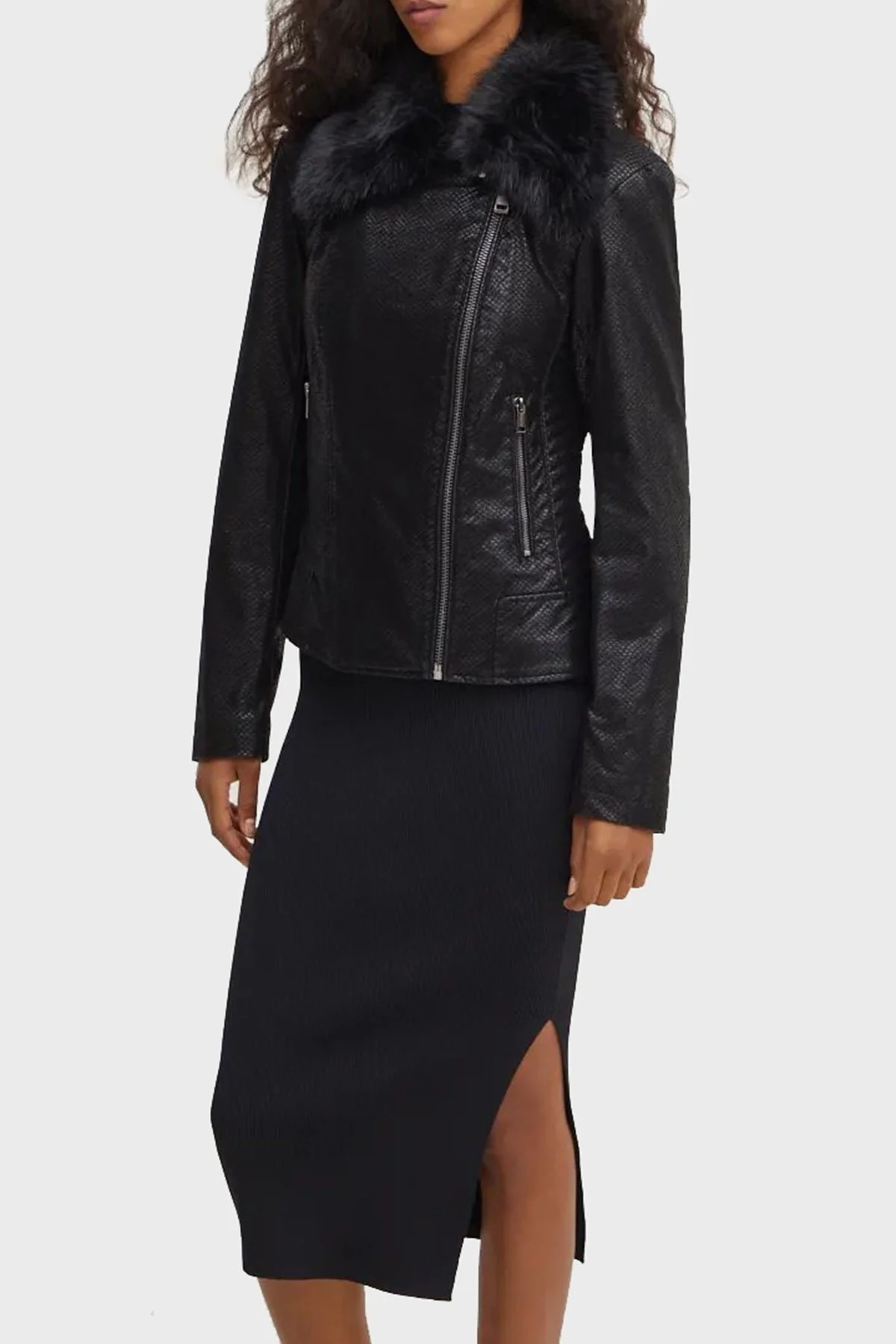 Guess New Olivia Slim Fit Kürklü Fermuarlı Biker W4BL29WGJE0 Bayan Ceket W4BL29 WGJE0 JBLK SİYAH - 2