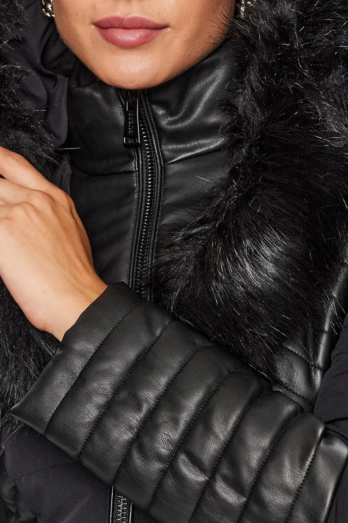 Guess New Oxana Slim Fit Suya Dayanıklı Şişme Bayan Mont W3BL26W6NW2 JBLK SİYAH - 6