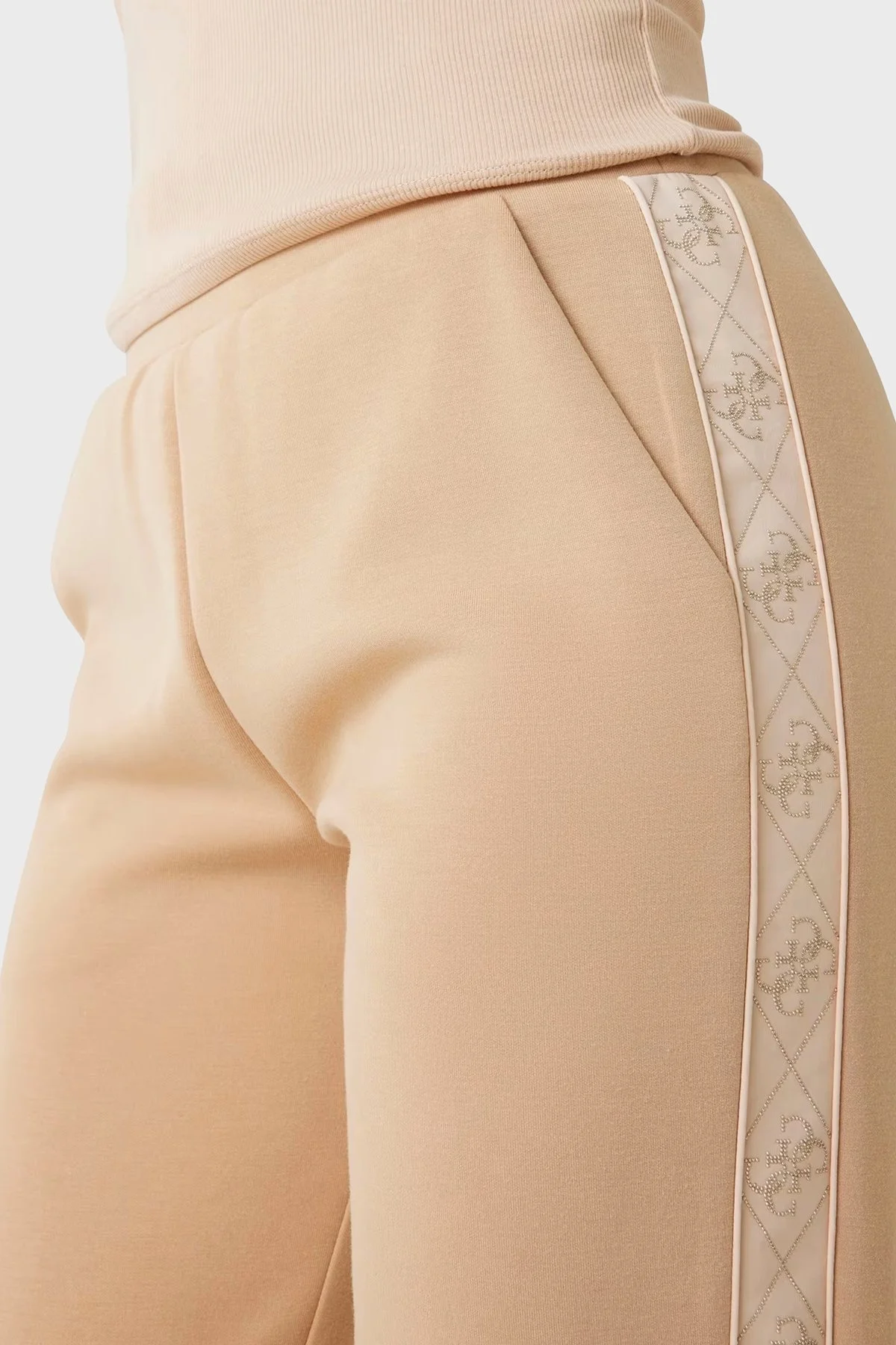 Guess New Victoire Regular Fit Ribanalı Paça Logo Şeritli W5YB11KBYE2 Bayan Pantolon W5YB11 KBYE2 A11T BEJ - 4