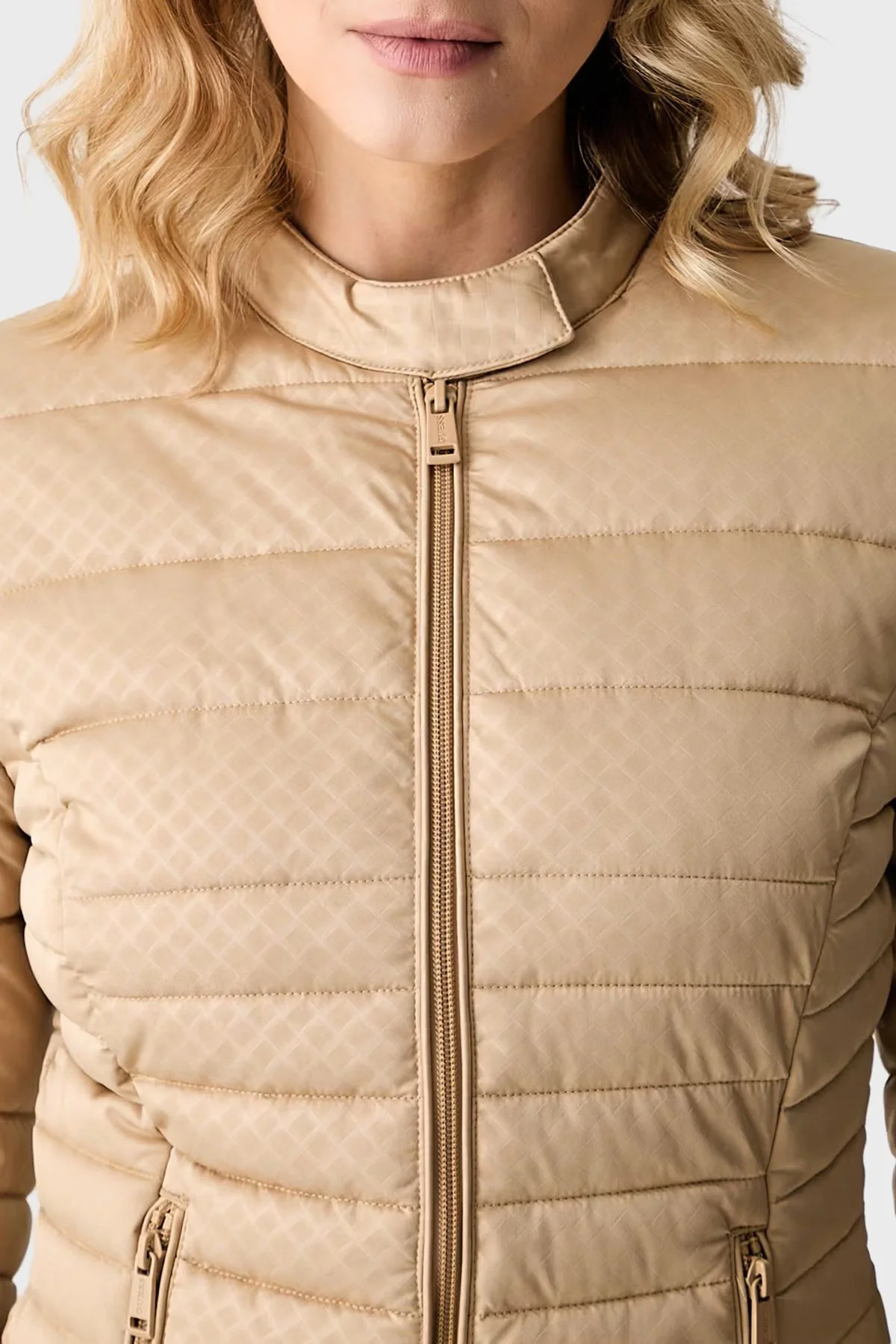 Guess New Vona Regular Fit Dik Yaka Şişme W6YL16W2891 Kadın Mont W6YL16 W2891 C1C2 Bej - 4