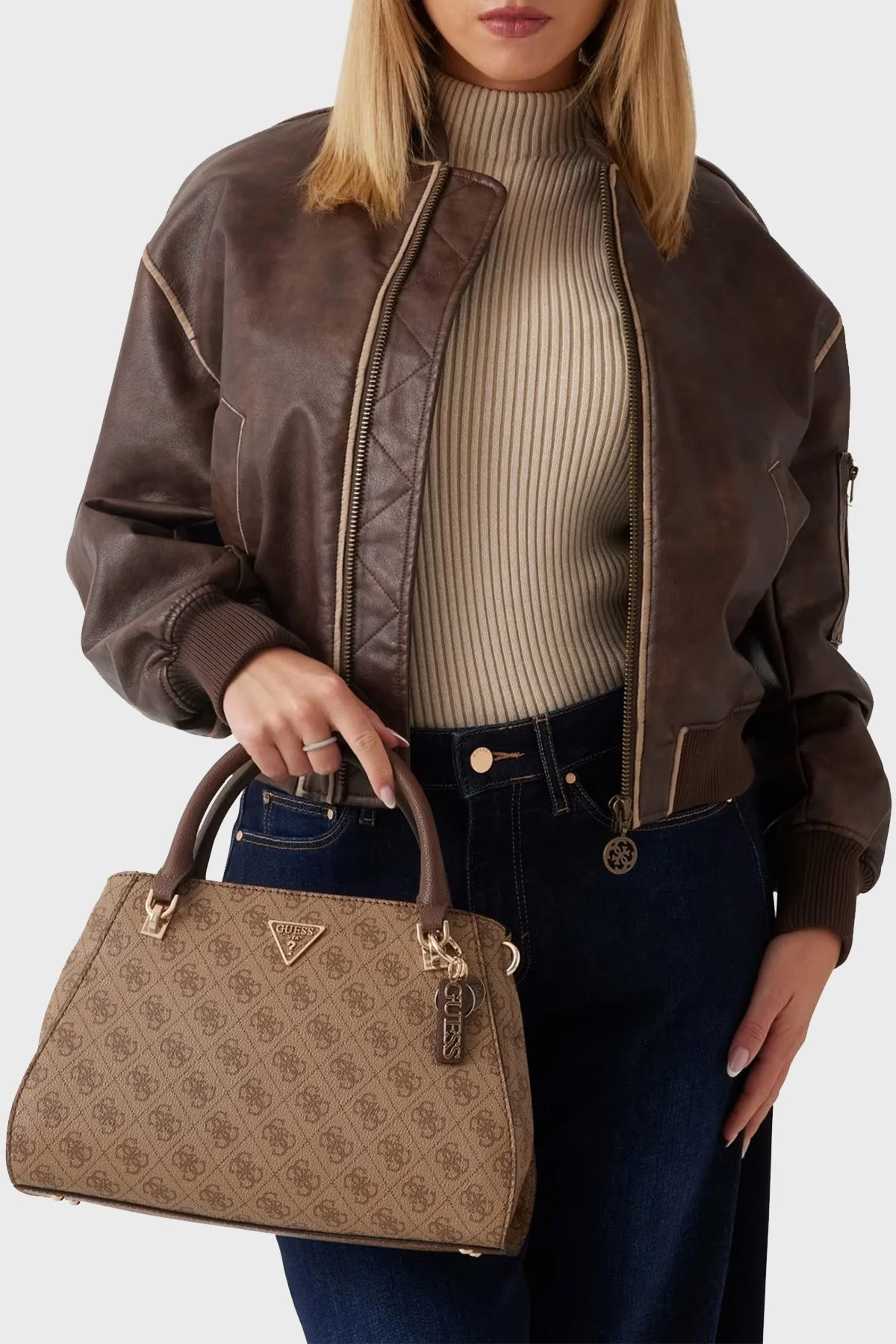 Guess Noelle 4G Logolu Çıkarılabilir Askılı HWBG7879070 Bayan Çanta HWBG78 79070 LGW KAHVE - 7