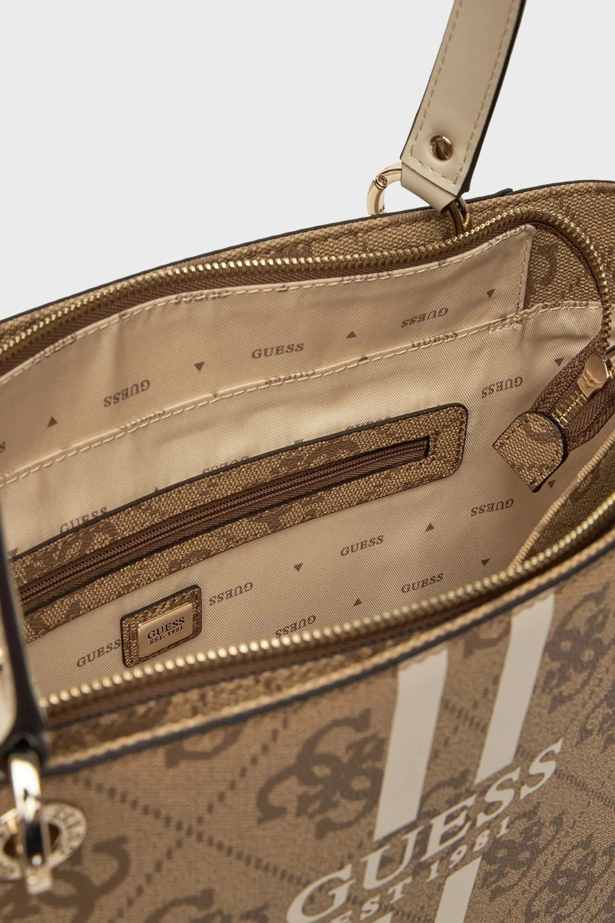 Guess Noelle 4G Logolu Omuz Askılı Tote HWOS9672250 Bayan Çanta HWOS96 72250 LTL KAHVE - 4