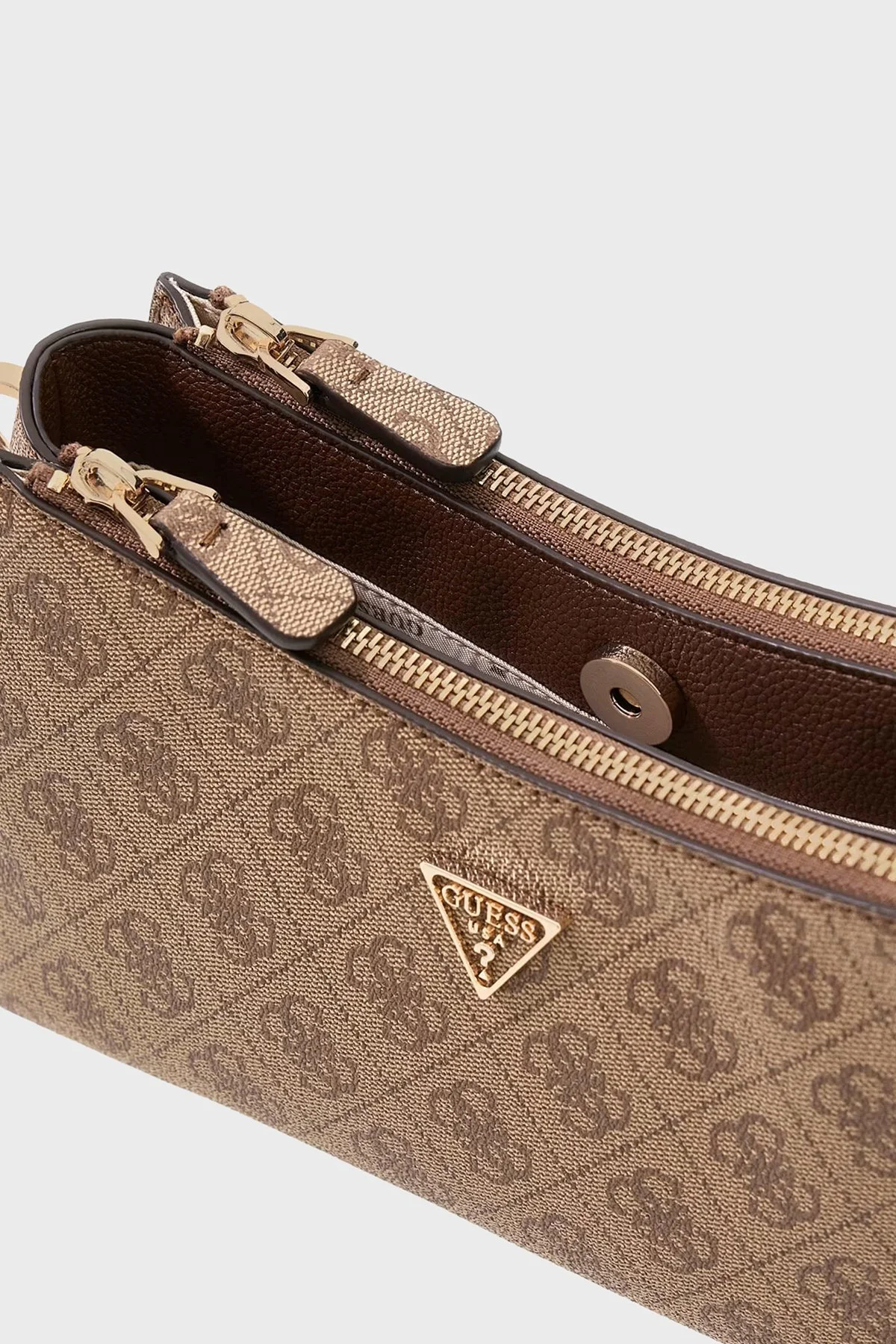 Guess Noelle Logolu Ayarlanabilir Askılı Kadın Çanta HWBG96 72730 LGW Kahve - 4