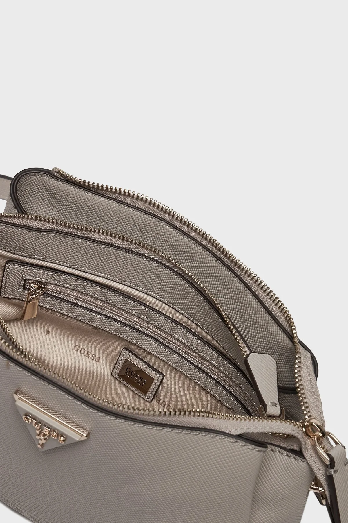 Guess Noelle Logolu Çıkarılabilir Askılı HWZG7879120 Bayan Çanta HWZG78 79120 TAU BEJ - 4