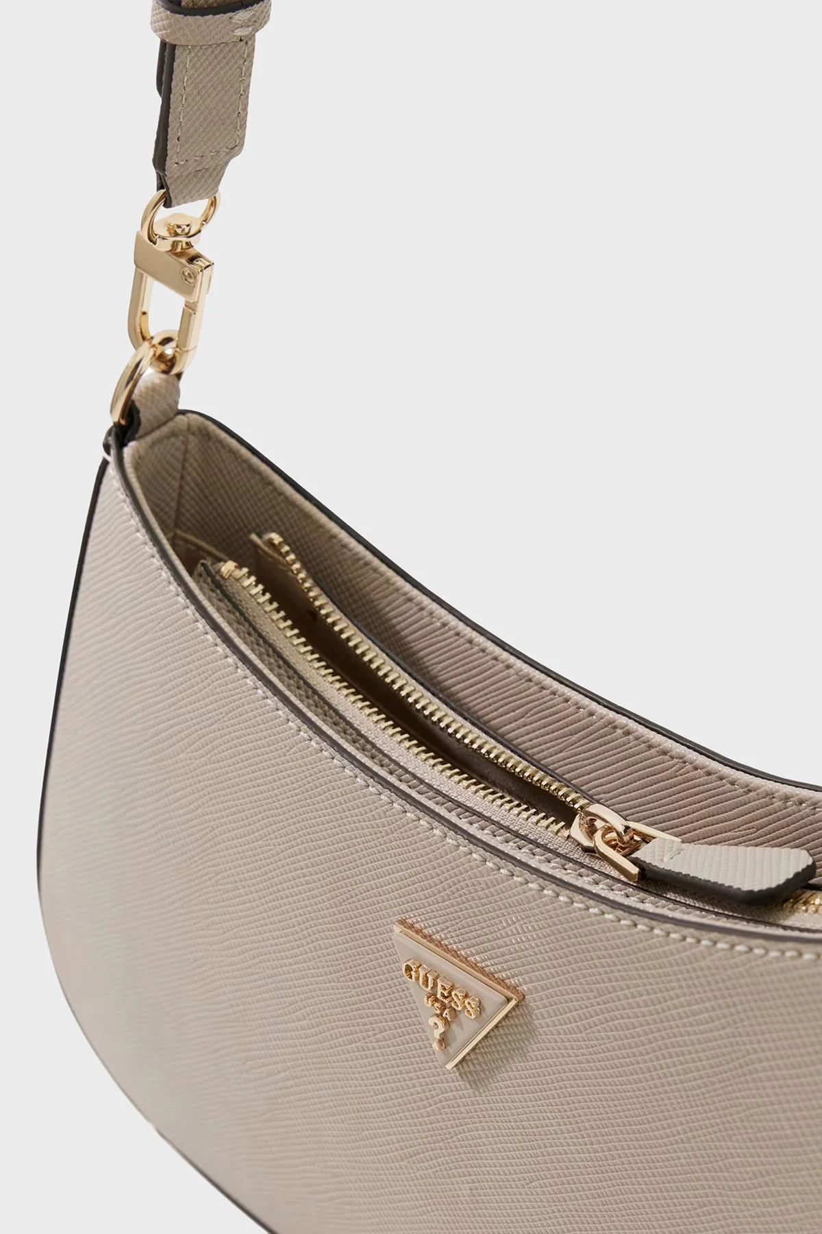 Guess Noelle Logolu Çıkarılabilir Askılı HWZG9672730 Kadın Çanta HWZG96 72730 TAU Bej - 4