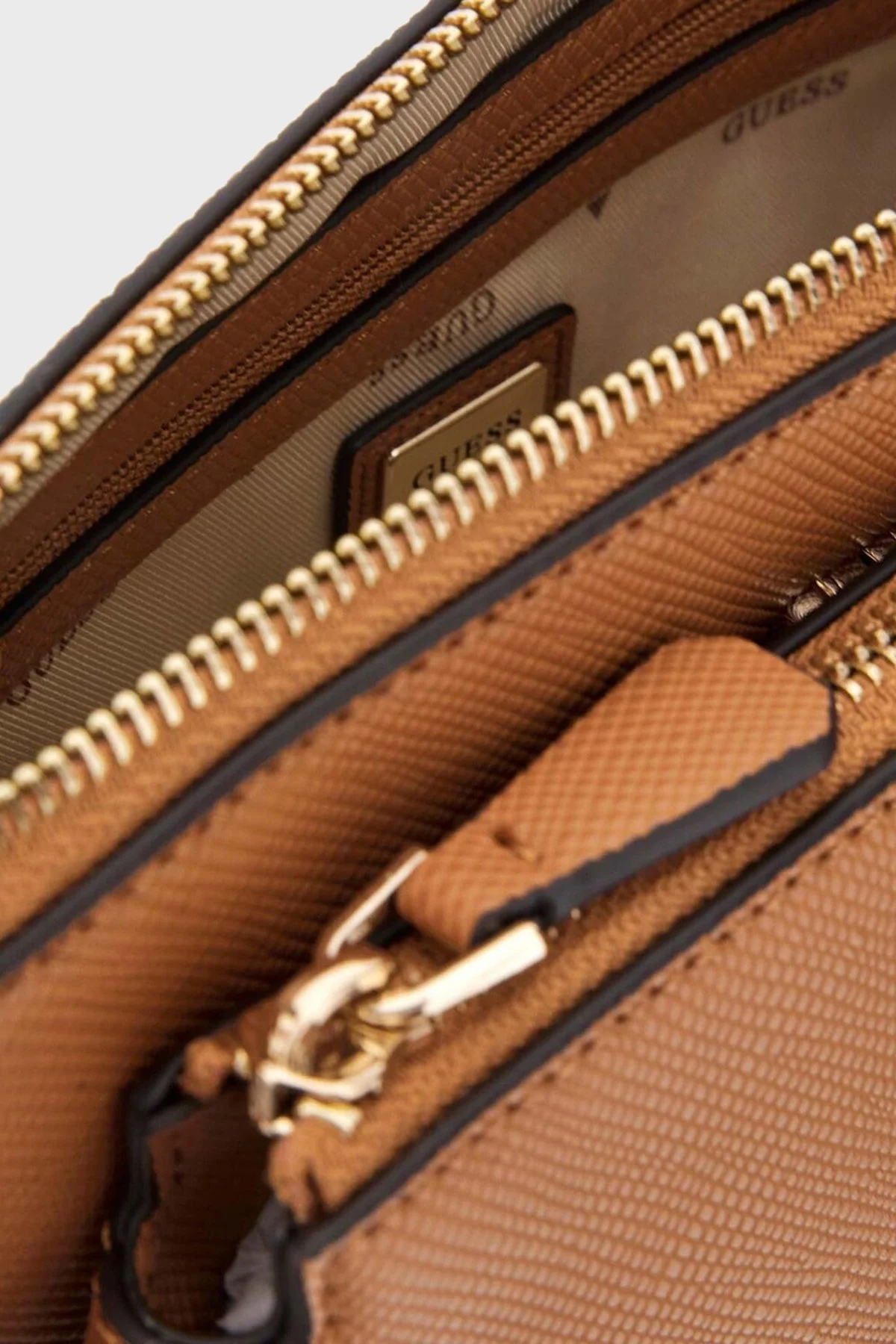 Guess Noelle Logolu Çıkarılabilir Askılı Zincir Detaylı HWZG9672710 Bayan Çanta HWZG96 72710 LGC TABA - 3