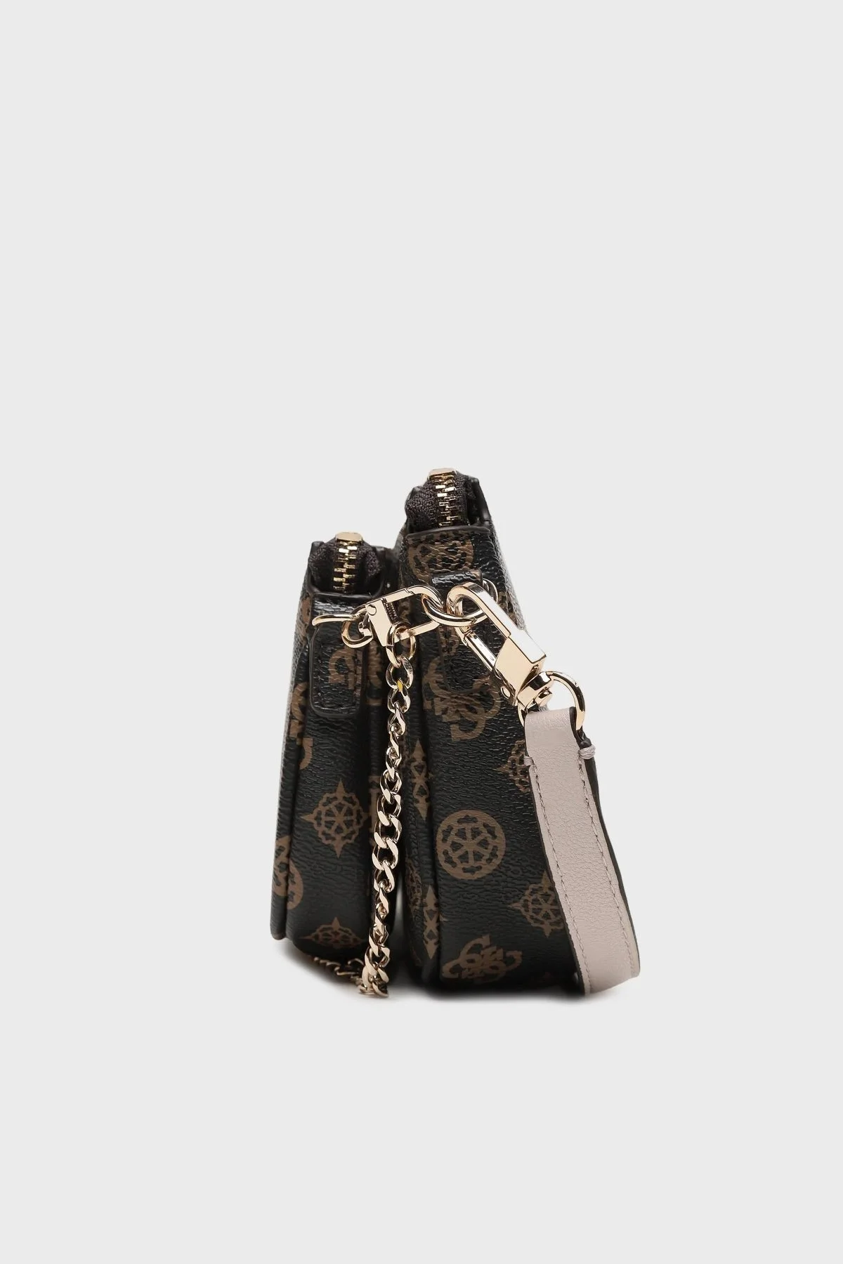 Guess Noelle Logolu Dekoratif Zincirli Çıkarılabilir Ve Ayarlanabilir Omuz Askılı Bayan Çanta HWPT7879710 MLO SİYAH-KAHVE - 3