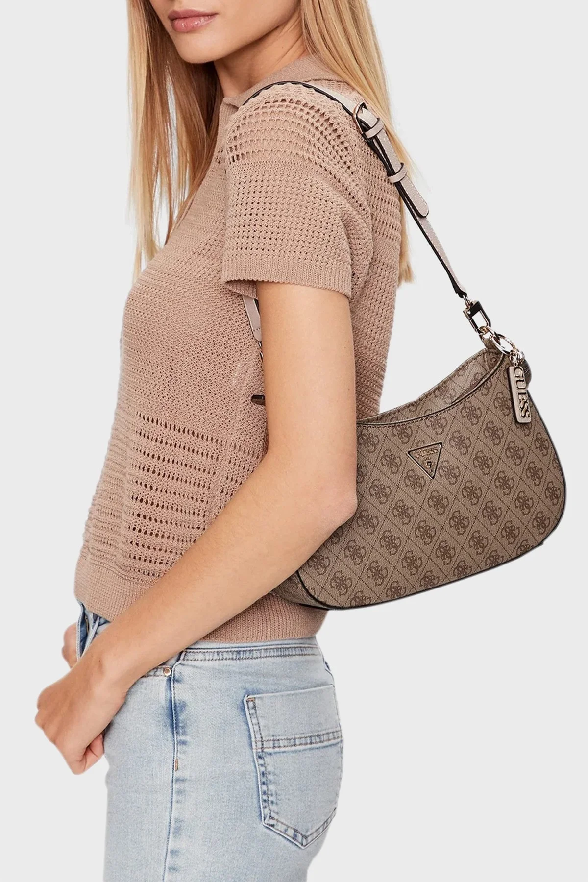 Guess Noelle Metal Üçgen Logolu Omuz Askılı Bayan Çanta HWBG7879180 LTL KAHVE - 2