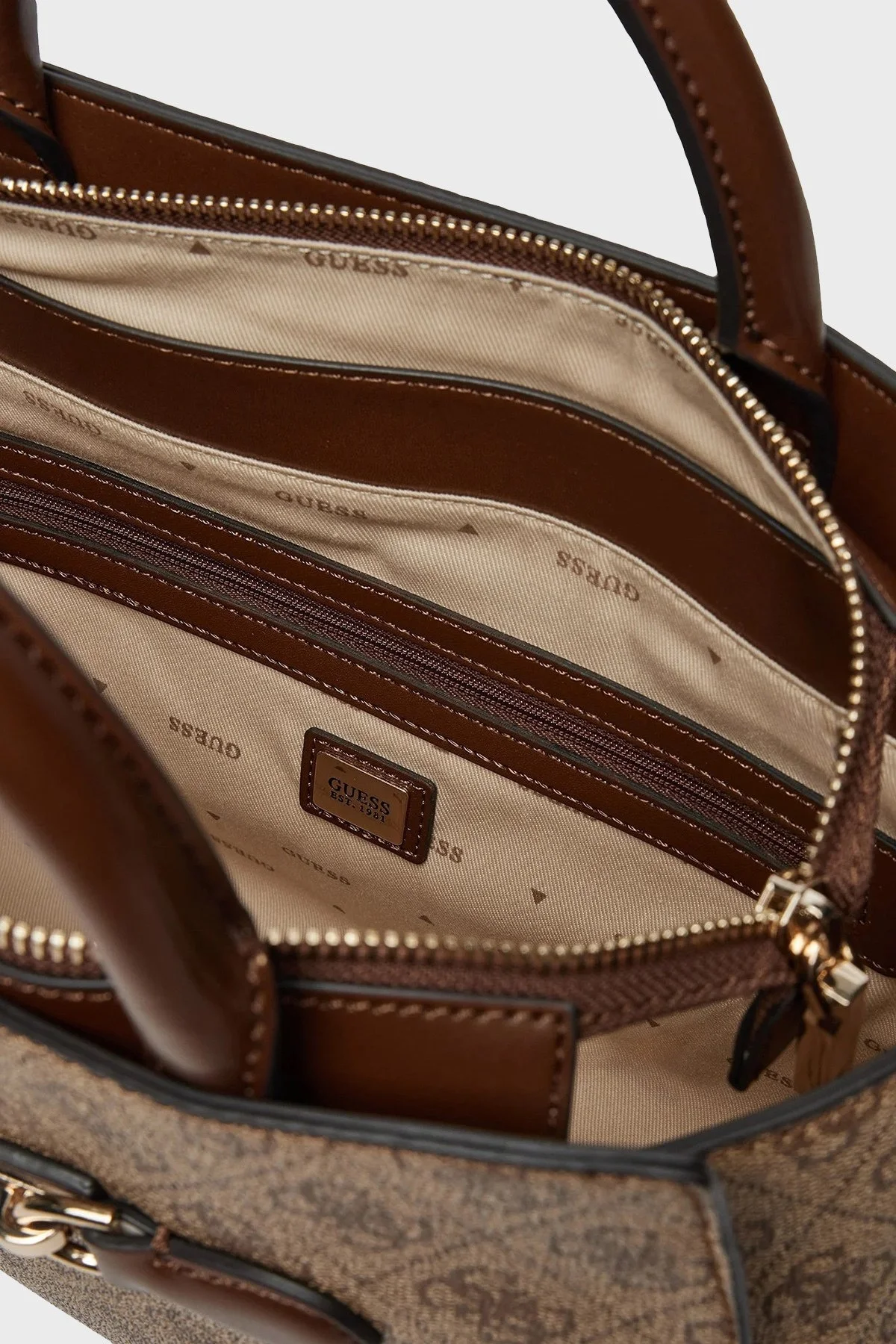 Guess Nolana 4G Logolu Çıkarılabilir Zincir Askılı HWSG9500060 Bayan Çanta HWSG95 00060 LGW AÇIK KAHVE - 5