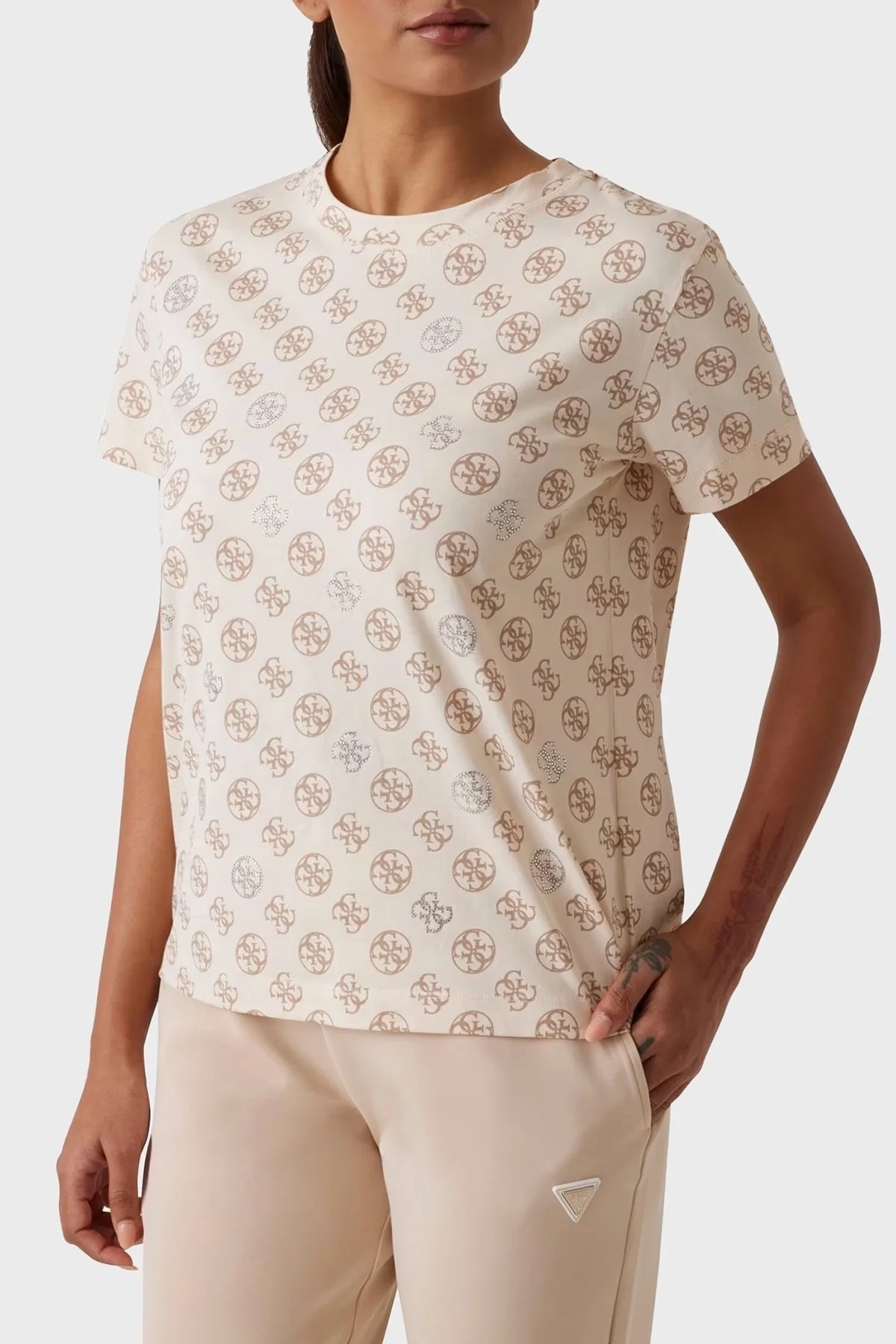 Guess Nomie % 100 Pamuk Regular Fit Tamamı 4G Logolu V4YI04I3Z14 Bayan T Shirt V4YI04 I3Z14 P1KW BEJ - 6