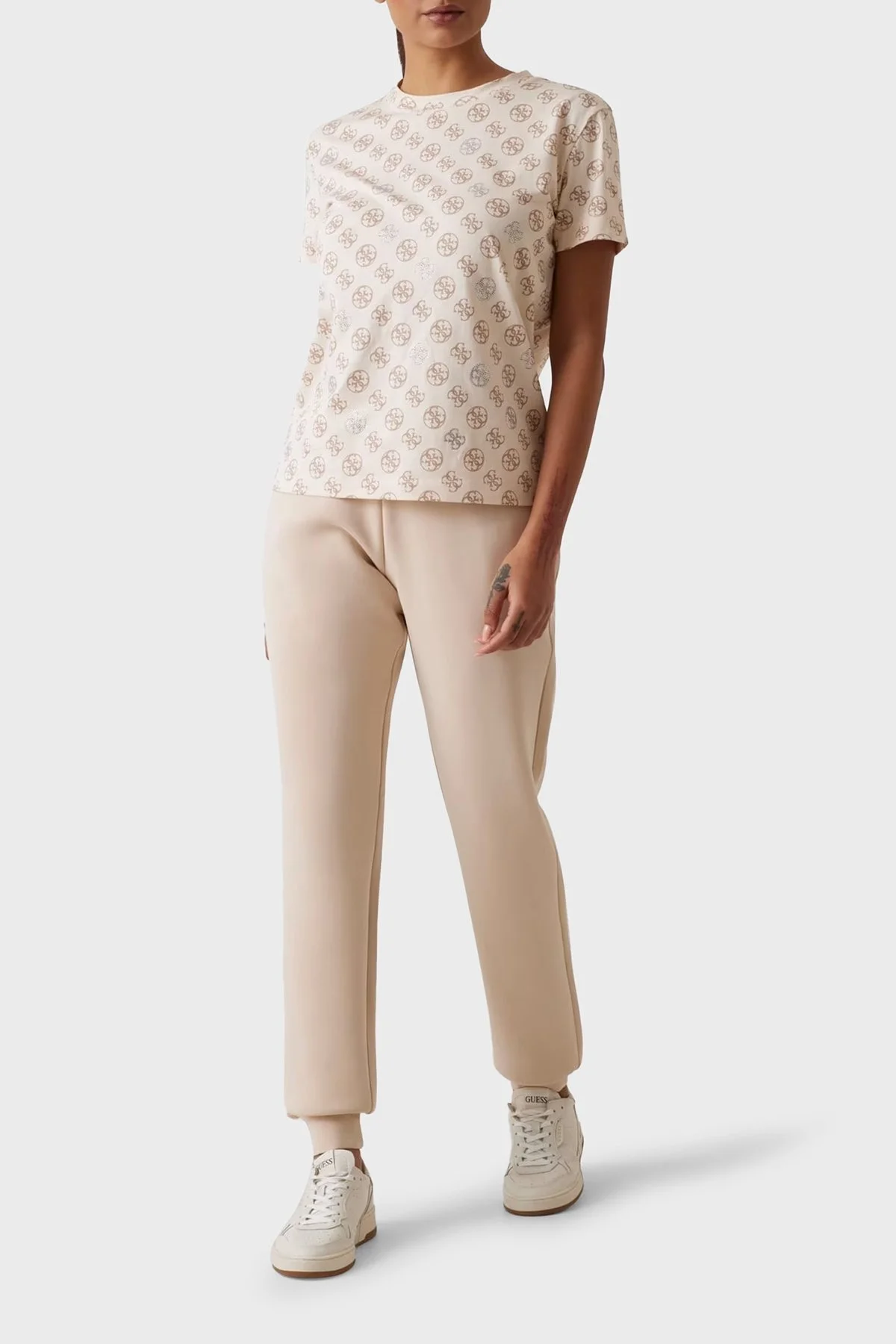 Guess Nomie % 100 Pamuk Regular Fit Tamamı 4G Logolu V4YI04I3Z14 Bayan T Shirt V4YI04 I3Z14 P1KW BEJ - 7