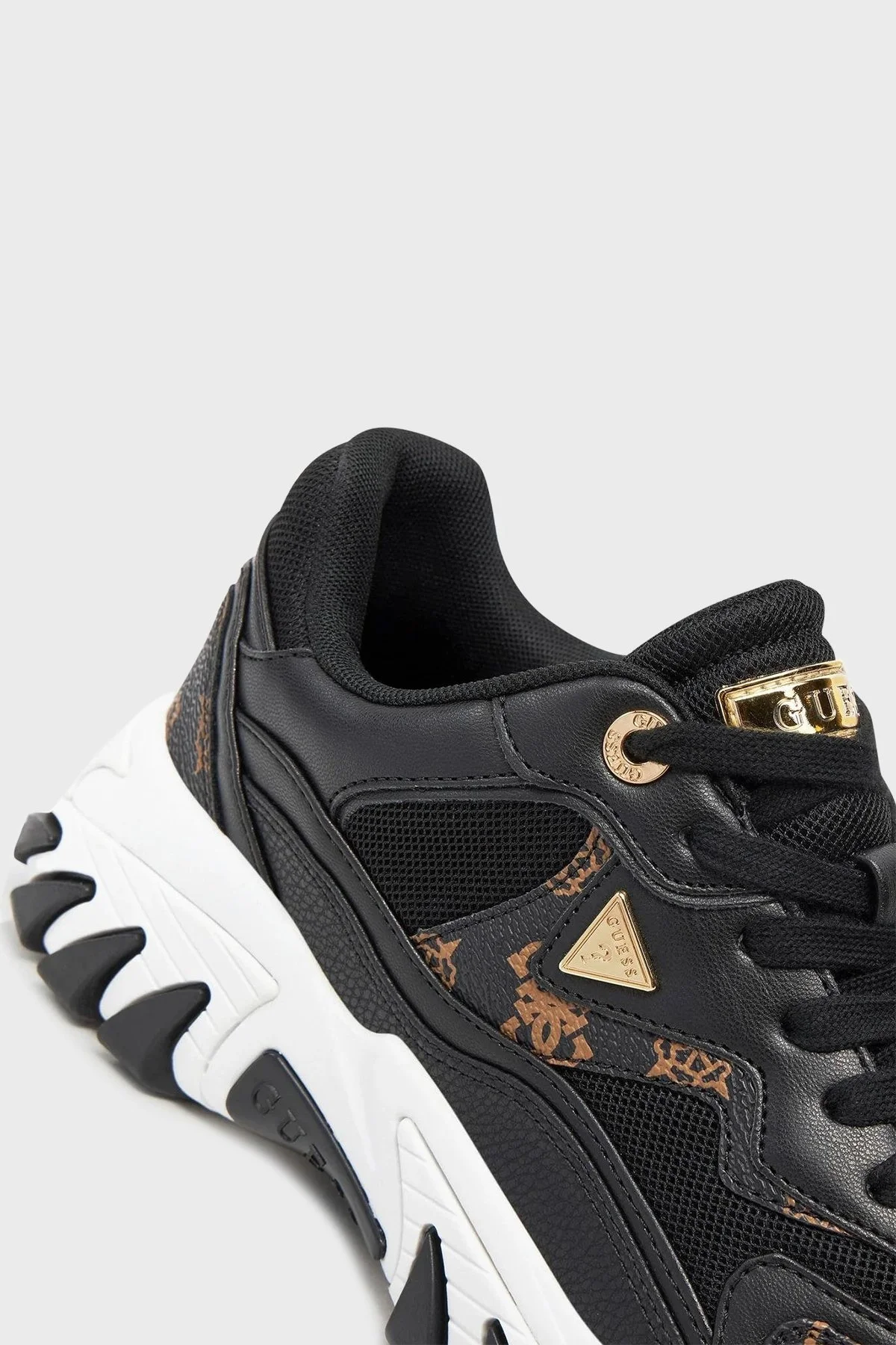 Guess Nowah Logolu Kalın Tabanlı Sneaker FLTNOWFAL12 Bayan Ayakkabı FLTNOW FAL12 BLKBR SİYAH-KAHVE - 4