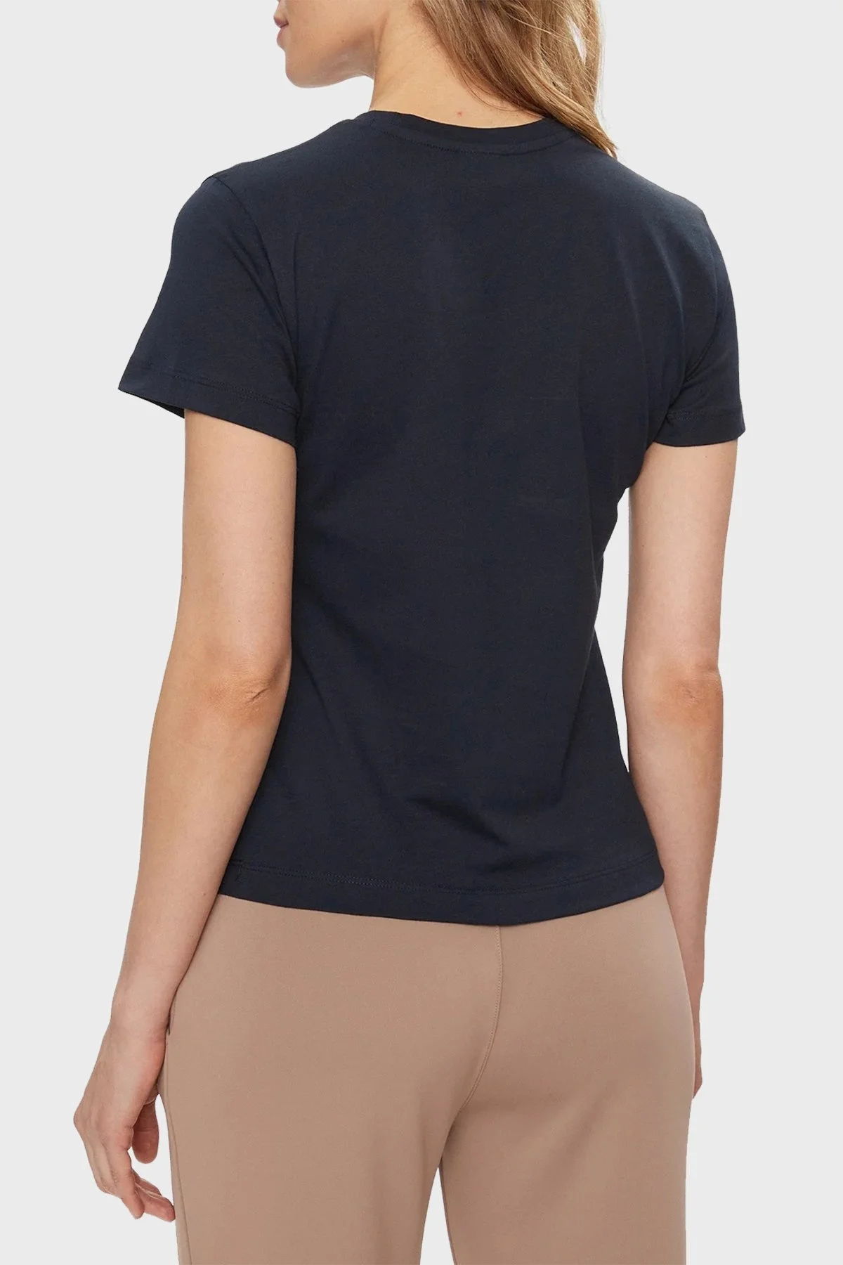 Guess Nyra Pamuklu Regular Fit V4GI01I3Z14 Bayan T Shirt V4GI01 I3Z14 A71W SİYAH-BEYAZ - 2