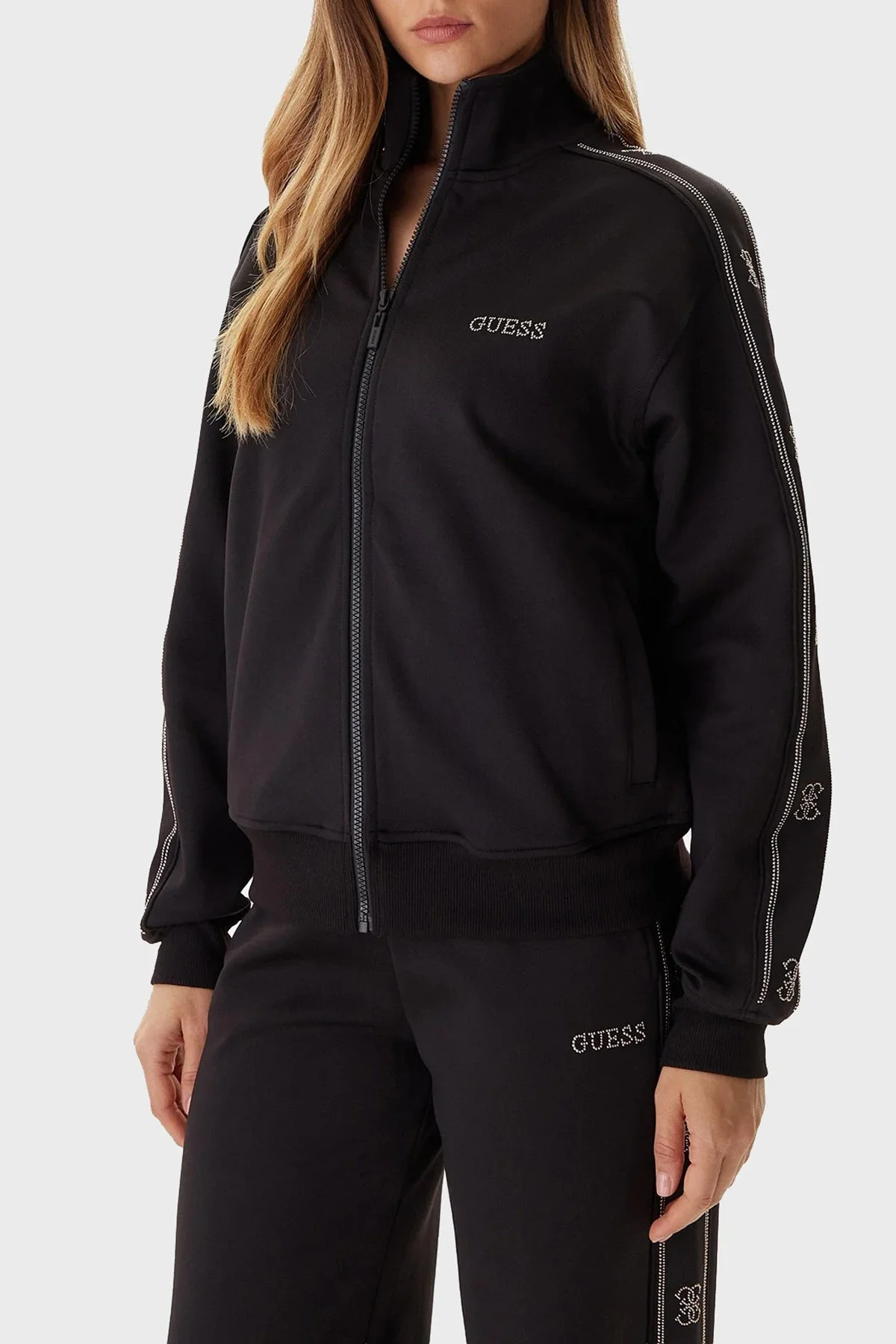 Guess Octavia Regular Fit Dik Yaka Fermuarlı Logolu V5BQ15KCX22 Bayan Sweat V5BQ15 KCX22 JBLK SİYAH - 1