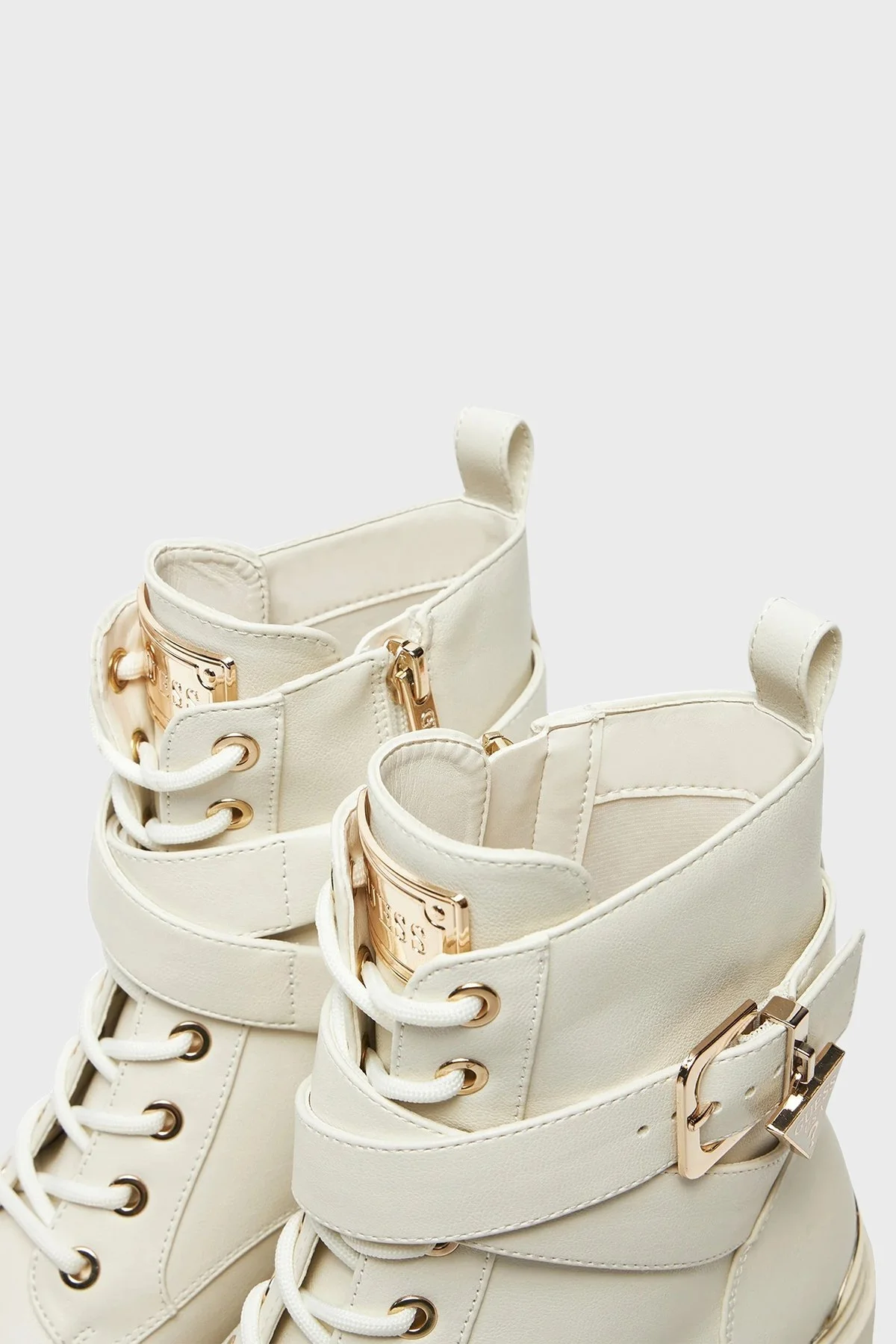Guess Olsy Logolu Fermuarlı Postal FLFOLSELE10 Bayan Bot FLFOLS ELE10 IVORY BEYAZ - 4