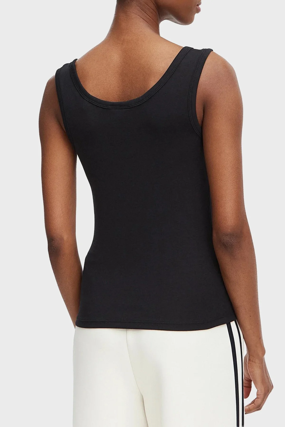 Guess Olympe Logolu Pamuk Karışımlı Slim Fit Yuvarlak Yaka V6YP09K4312 Kadın Top V6YP09 K4312 JBLK Siyah - 3