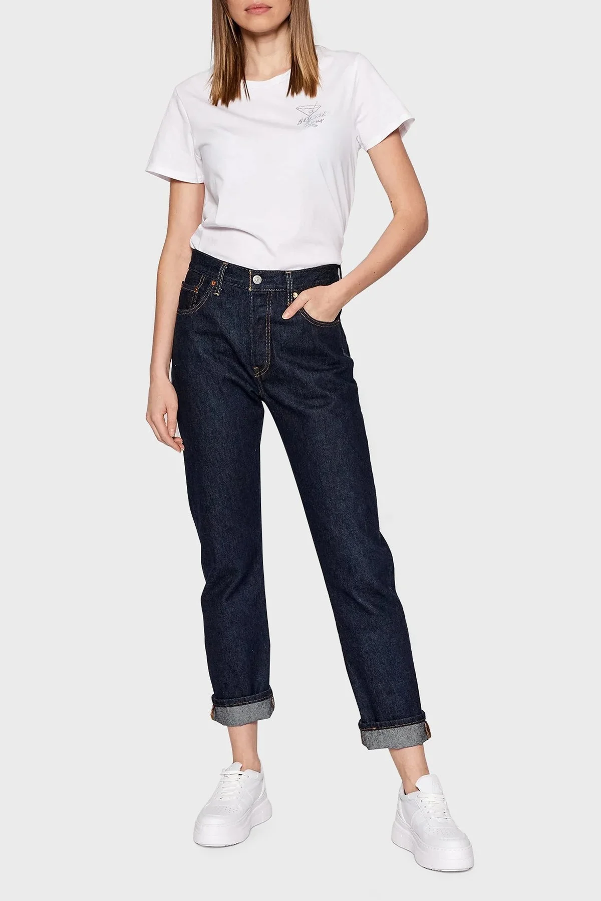 Guess Pamuklu Arkası Baskılı Regular Fit Bisiklet Yaka Bayan T Shirt W2GI46K9RM1 G011 BEYAZ - 2