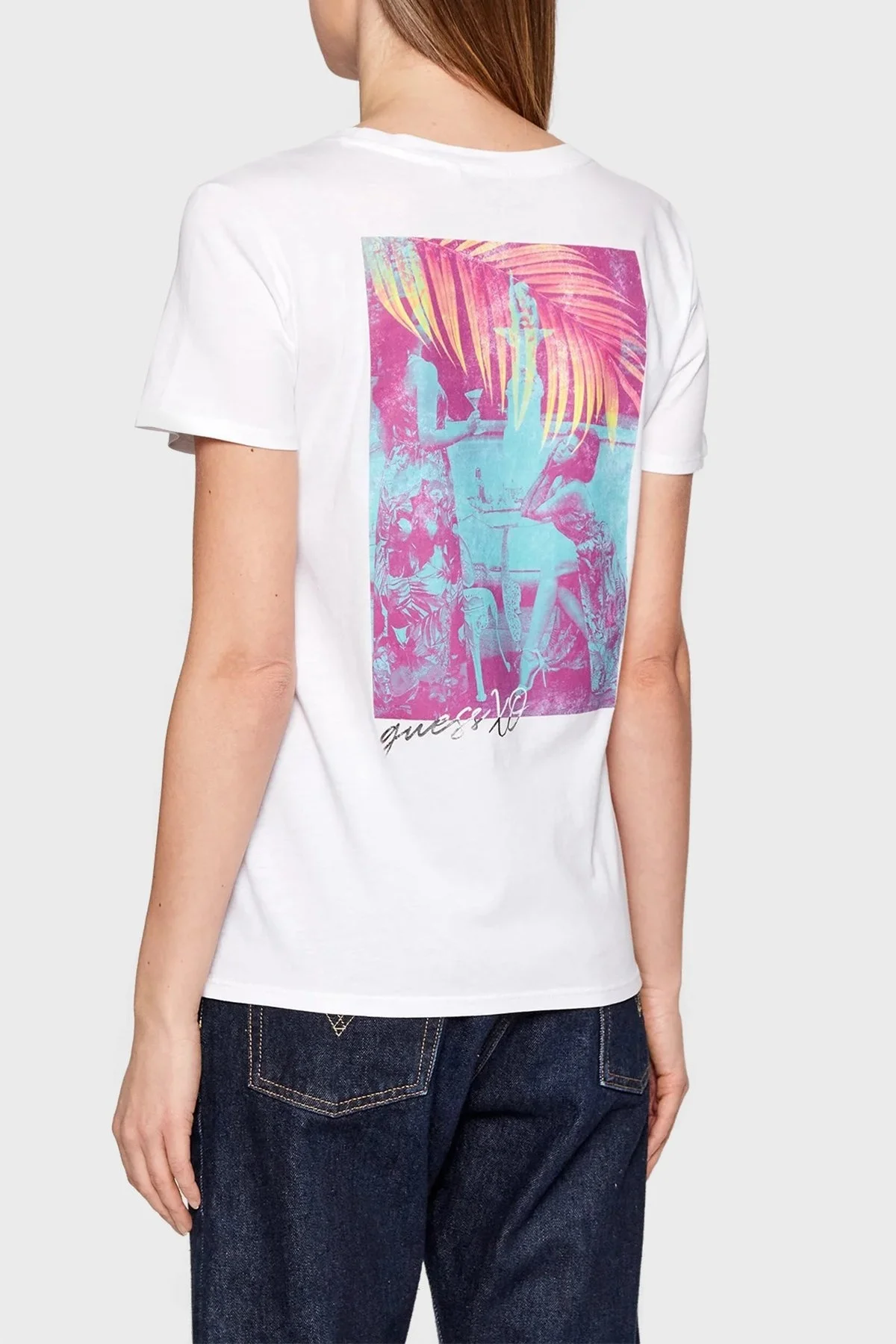 Guess Pamuklu Arkası Baskılı Regular Fit Bisiklet Yaka Bayan T Shirt W2GI46K9RM1 G011 BEYAZ - 3