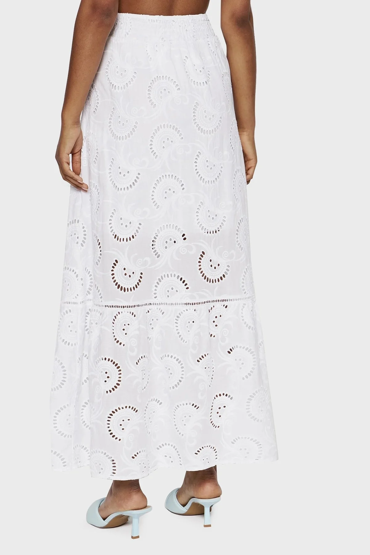 Guess Pamuklu Nakış İşlemeli Yırtmaçlı Uzun Bayan Etek W2GD44WEJV0 G011 BEYAZ - 3