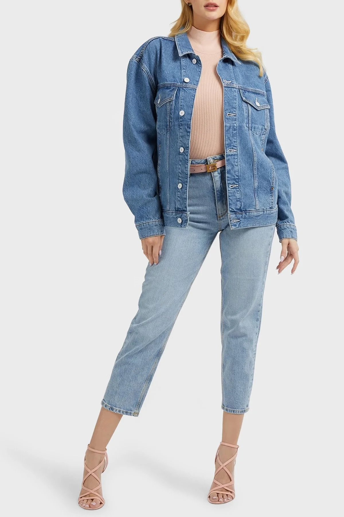 Guess Pamuklu Yüksek Bel Düz Paça Mom Jeans W2YA21 D4NH6 Bayan Kot Pantolon W2YA21D4NH6 AULI AÇIK MAVİ - 1