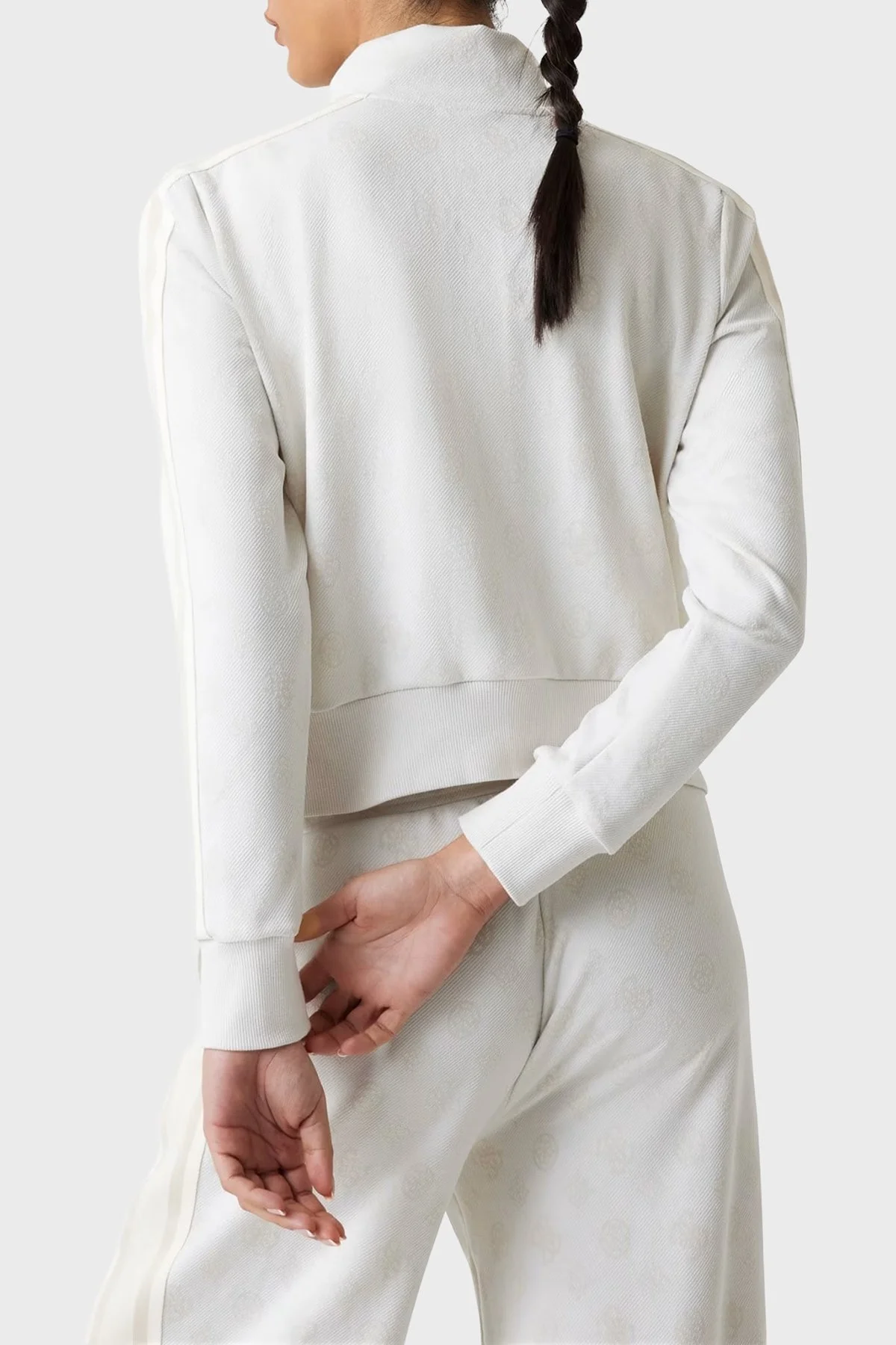 Guess Peony 4G Logo Baskılı Regular Fit Dik Yaka Crop 5YQ07K0282 Bayan Sweat 5YQ07 K0282 F0ER BEYAZ - 3