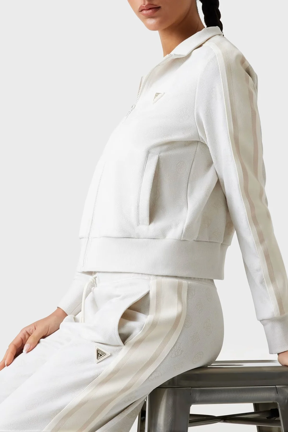 Guess Peony 4G Logo Baskılı Regular Fit Dik Yaka Crop 5YQ07K0282 Bayan Sweat 5YQ07 K0282 F0ER BEYAZ - 5