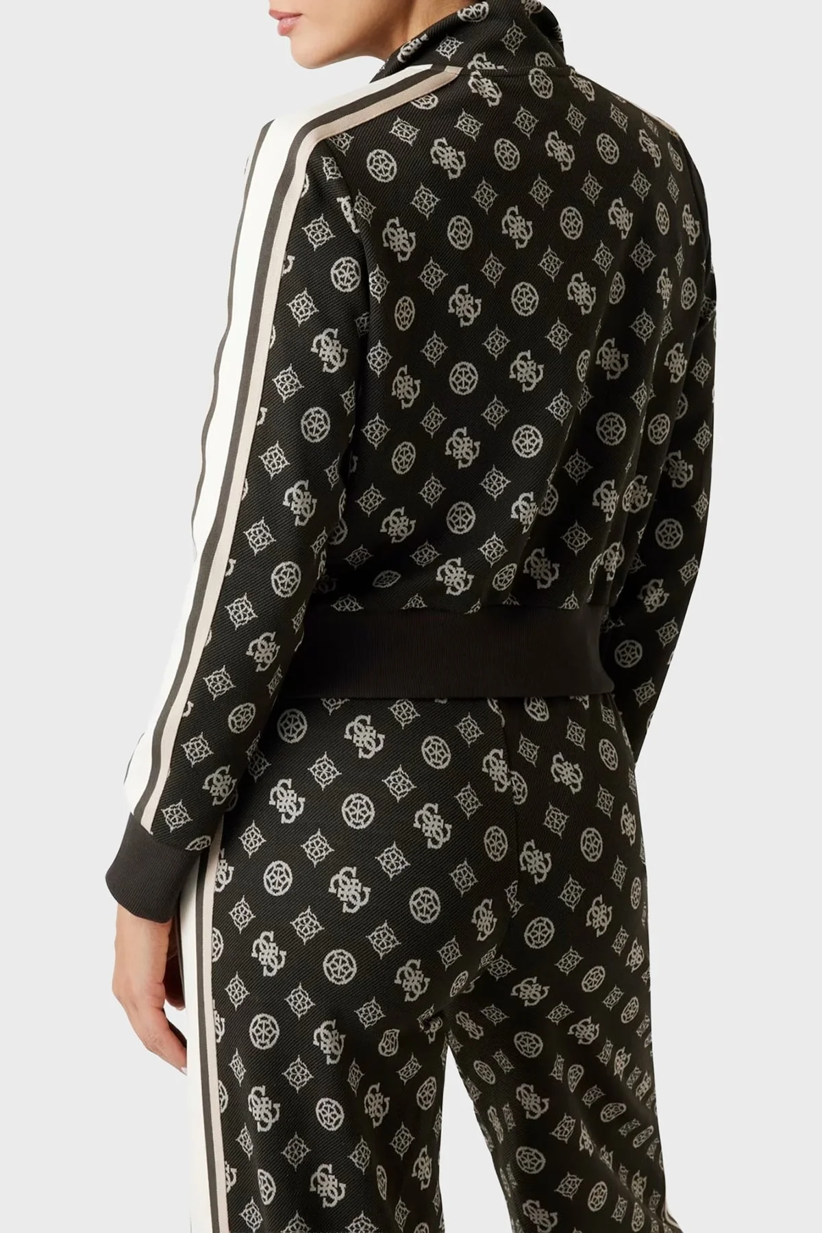 Guess Peony 4G Logo Baskılı Regular Fit Dik Yaka Crop V5YQ07K0282 Bayan Sweat V5YQ07 K0282 FJ8C SİYAH - 3