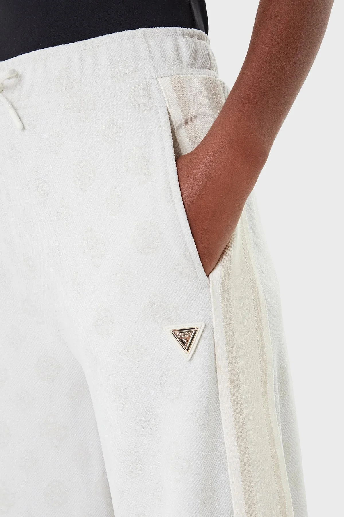 Guess Peony 4G Logo Baskılı Regular Fit Yüksek Bel Jogger V5YB10K0282 Bayan Pantolon V5YB10 K0282 F0ER BEYAZ - 4