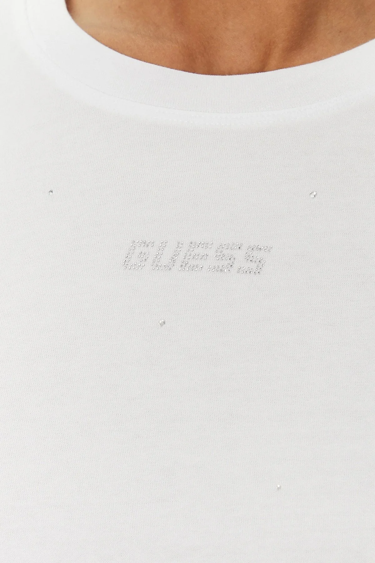 Guess Primula Taşlı Logolu Pamuklu Boxy Fit Bisiklet Yaka V5GI00I3Z14 Bayan T Shirt V5GI00 I3Z14 G011 BEYAZ - 10