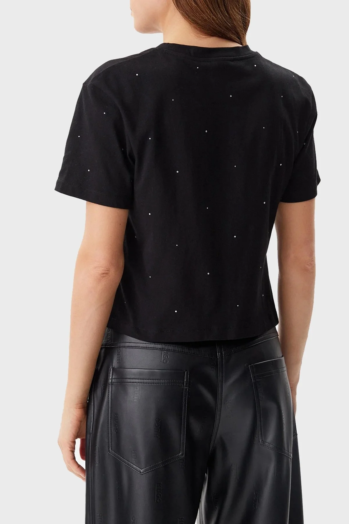 Guess Primula Taşlı Logolu Pamuklu Boxy Fit Bisiklet Yaka V5GI00I3Z14 Bayan T Shirt V5GI00 I3Z14 JBLK SİYAH - 8