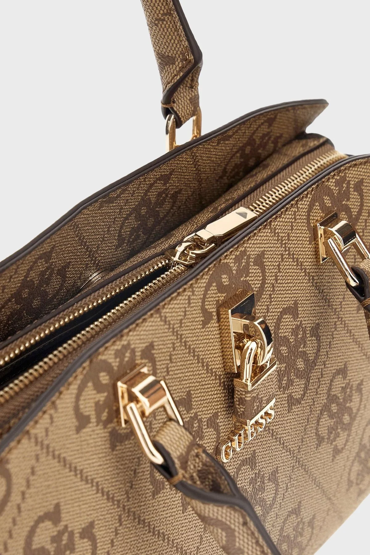 Guess Queensland 4G Logo Baskılı Ayarlanabilir Askılı HWOS9655060 Bayan Çanta HWOS96 55060 LTL KAHVE - 3