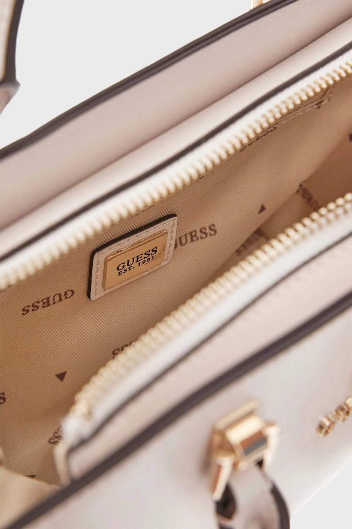 Guess Queensland Logolu Çıkarılabilir Askılı HWVG9655760 Bayan Çanta HWVG96 55760 OWT KREM - 3