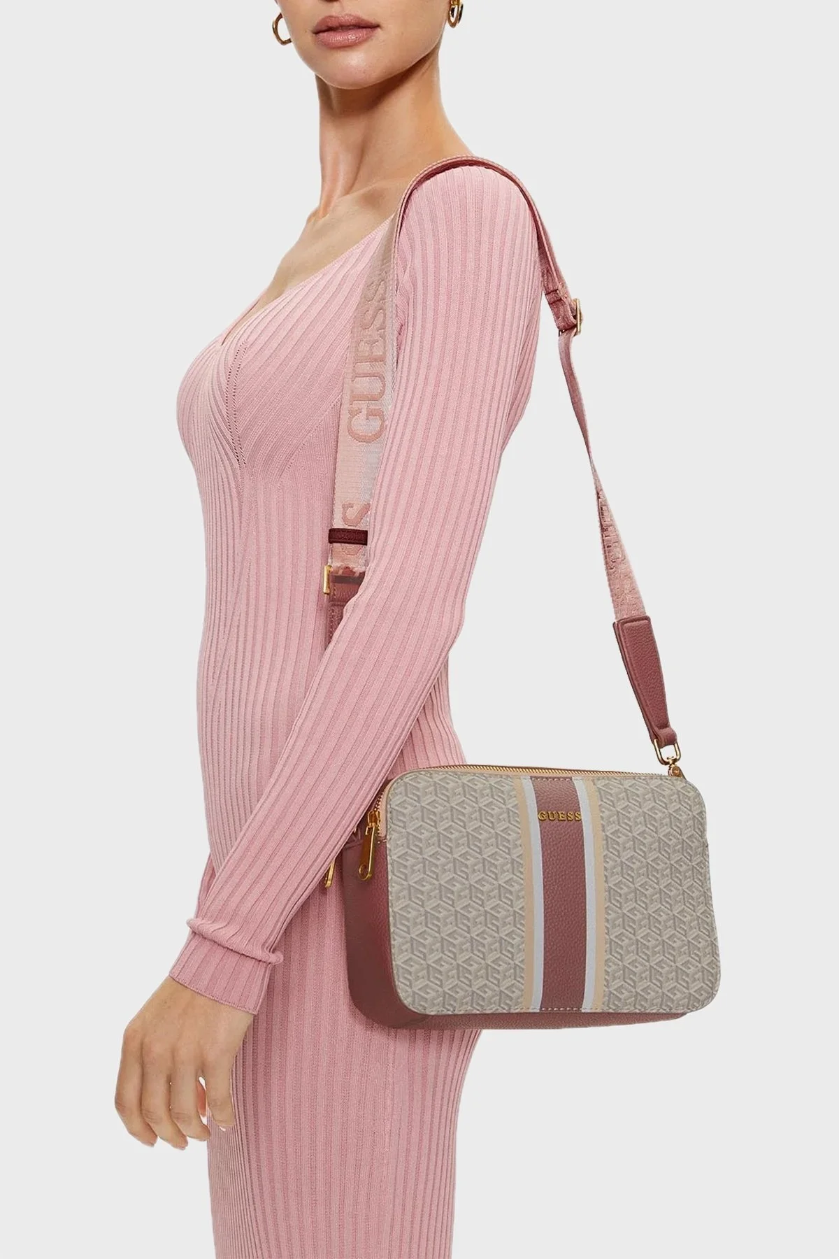 Guess Rainee Logo Desenli Ayarlanabilir Omuz Askılı Bayan Çanta HWSA9003140 ILR BEJ - 2