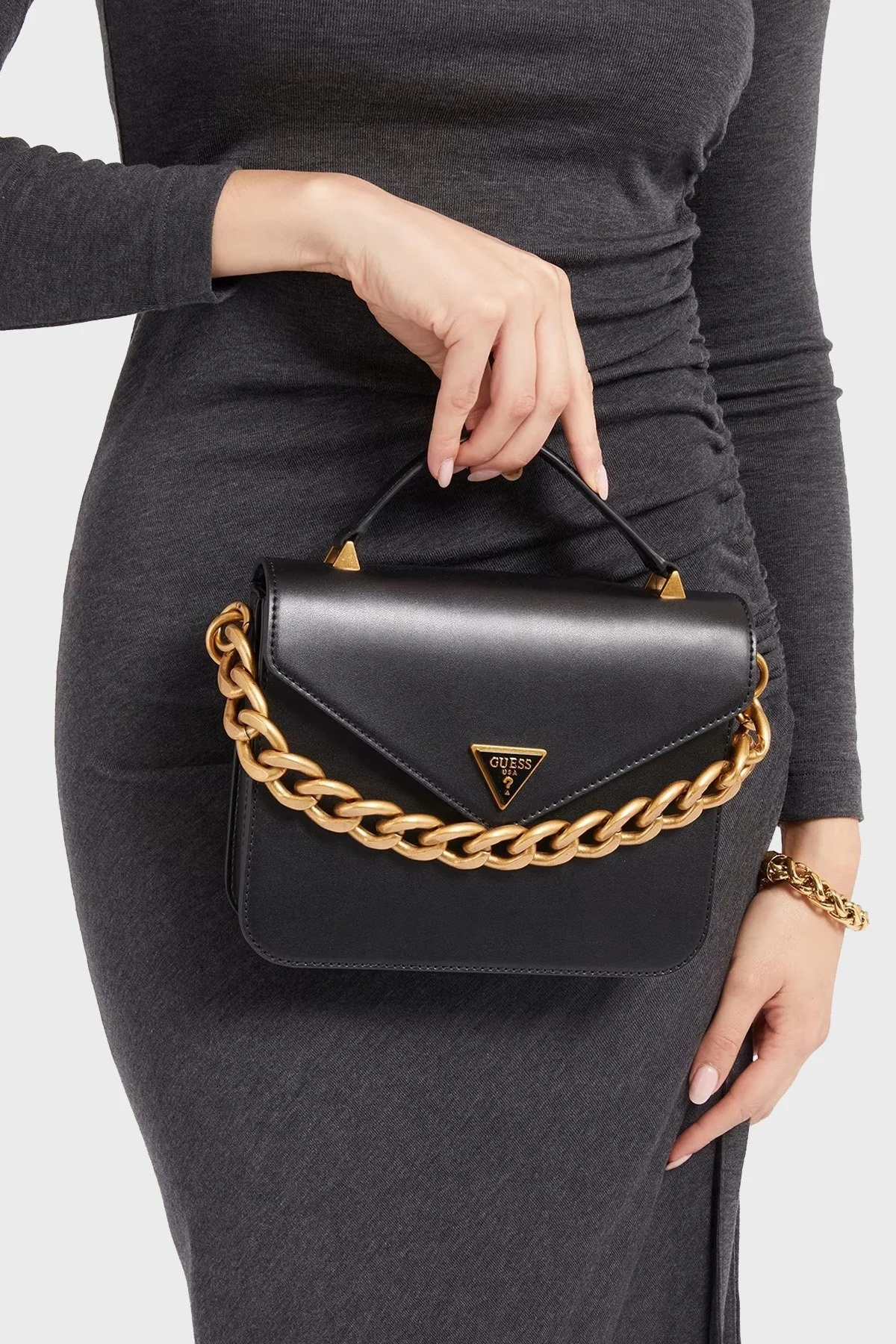 Guess Retour Zincir Detaylı Çıkarılabilir Askılı Bayan Çanta HWVB8664200 BLA SİYAH - 3