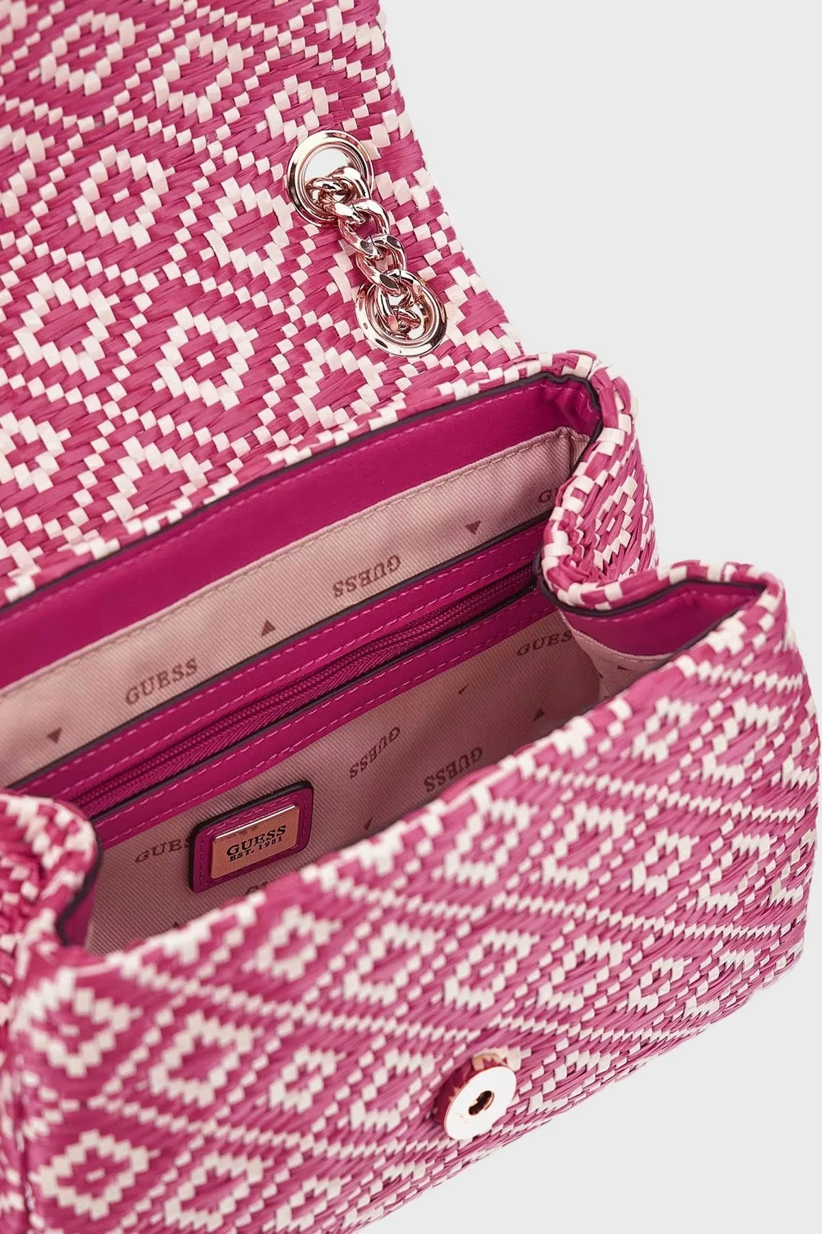 Guess Rianee Logolu Zincir Askılı HWWR9228210 Bayan Çanta HWWR9228210 WAT FUŞYA - 3