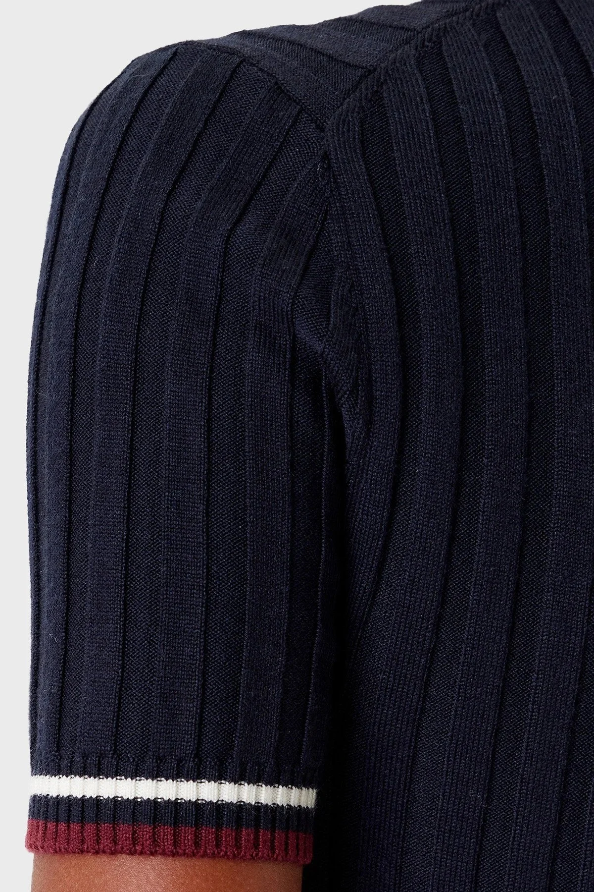 Guess Sabina Logolu Yünlü Slim Fit Düğmeli Polo Yaka Kısa Kollu Kazak V5BP04Z1152 Bayan Polo Yaka Kazak V5BP04 Z1152 A74A LACİVERT - 5