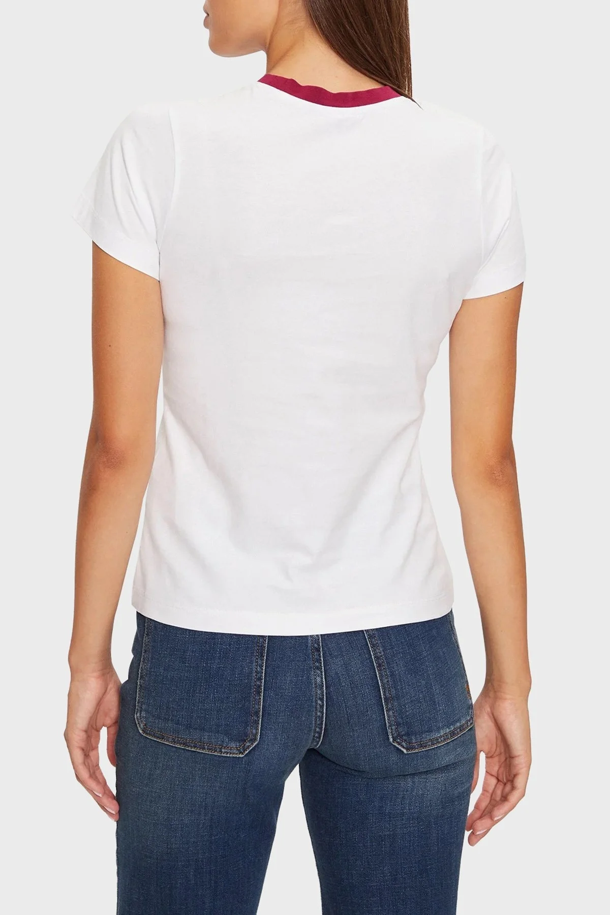 Guess Sarah % 100 Pamuk Slim Fit Bisiklet Yaka Crop V4BI10KA260 Bayan T Shirt V4BI10 KA260 G011 BEYAZ - 2