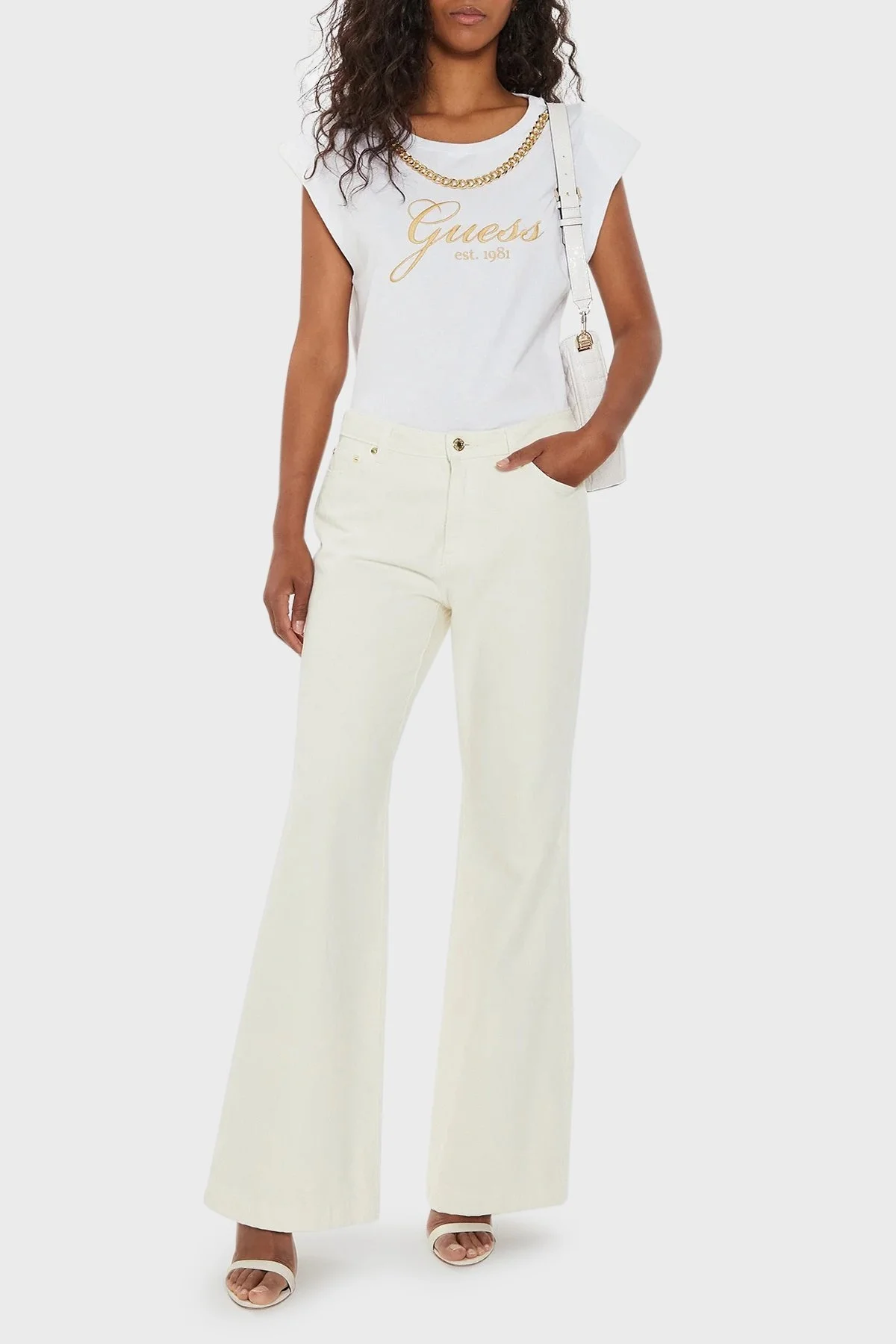 Guess Sc Cn Crystal Pamuklu Regular Fit W4YI16I3Z14 Bayan T Shirt W4YI16 I3Z14 G011 BEYAZ - 8