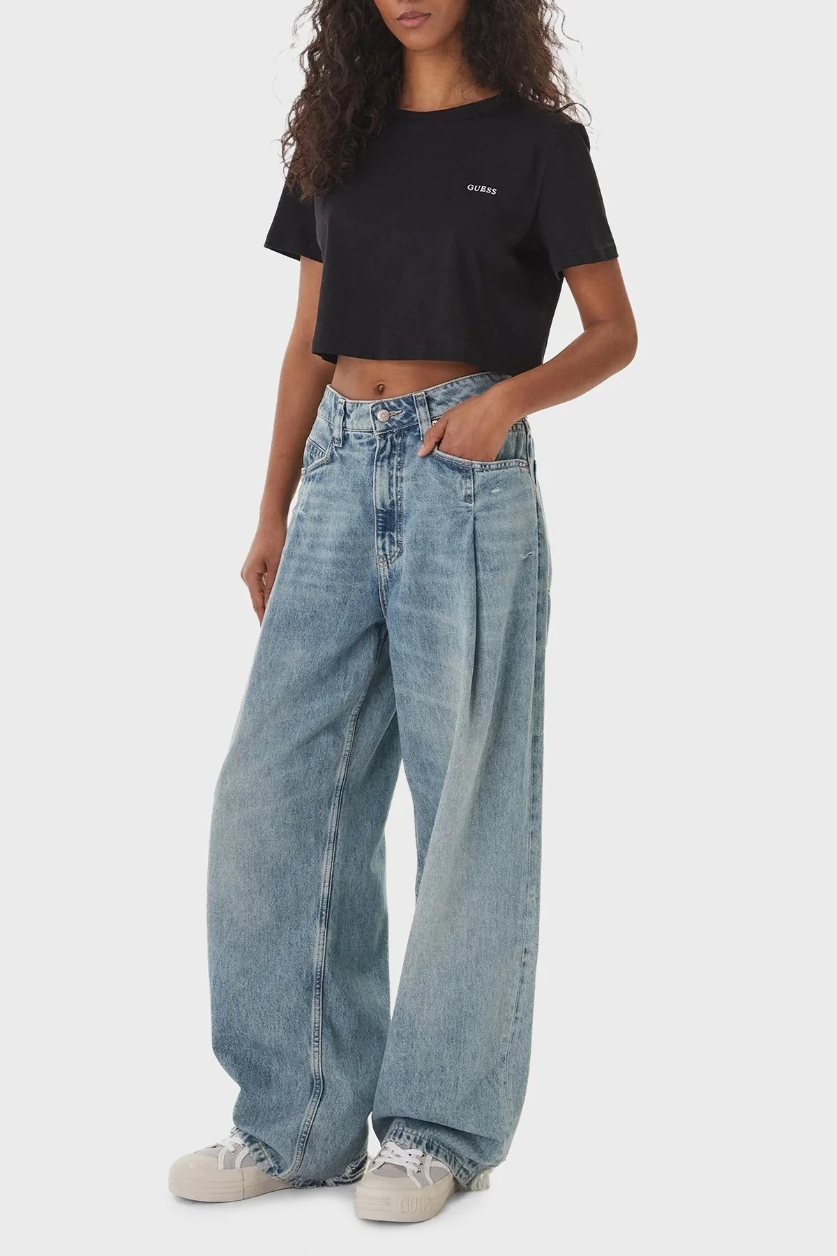 Guess Selene % 100 Pamuk Boxy Fit Logolu Yuvarlak Yaka V6GI17K2984 Bayan T Shirt V6GI17 K2984 JBLK SİYAH - 2