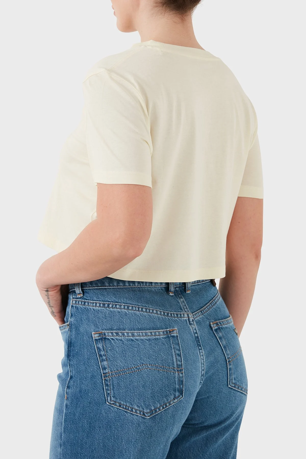 Guess Selene % 100 Pamuk Boxy Fit Logolu Yuvarlak Yaka V6GI17K2984 Kadın T Shirt V6GI17 K2984 G2N1 SARI - 2